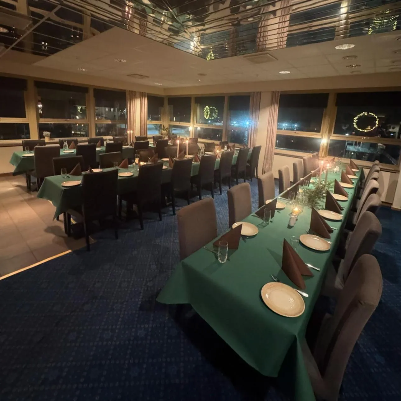 Restaurant/places to eat in Hotell Maritim Skjervoy