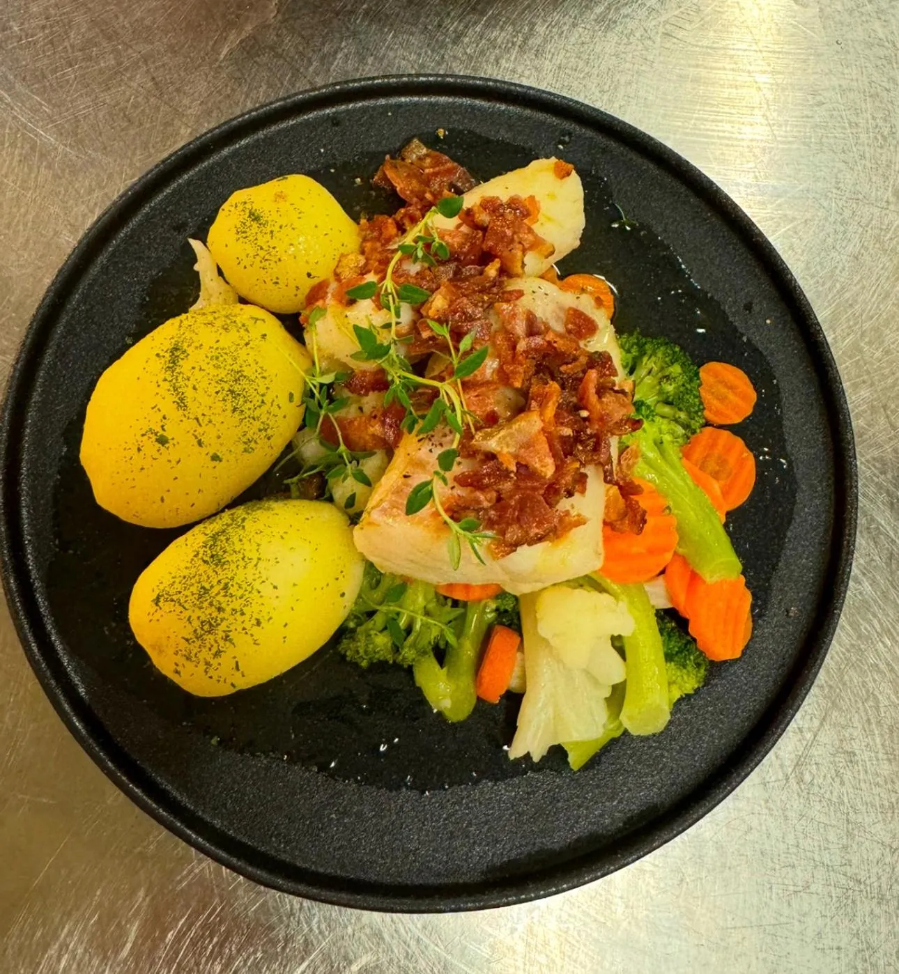 Restaurant/places to eat in Hotell Maritim Skjervoy