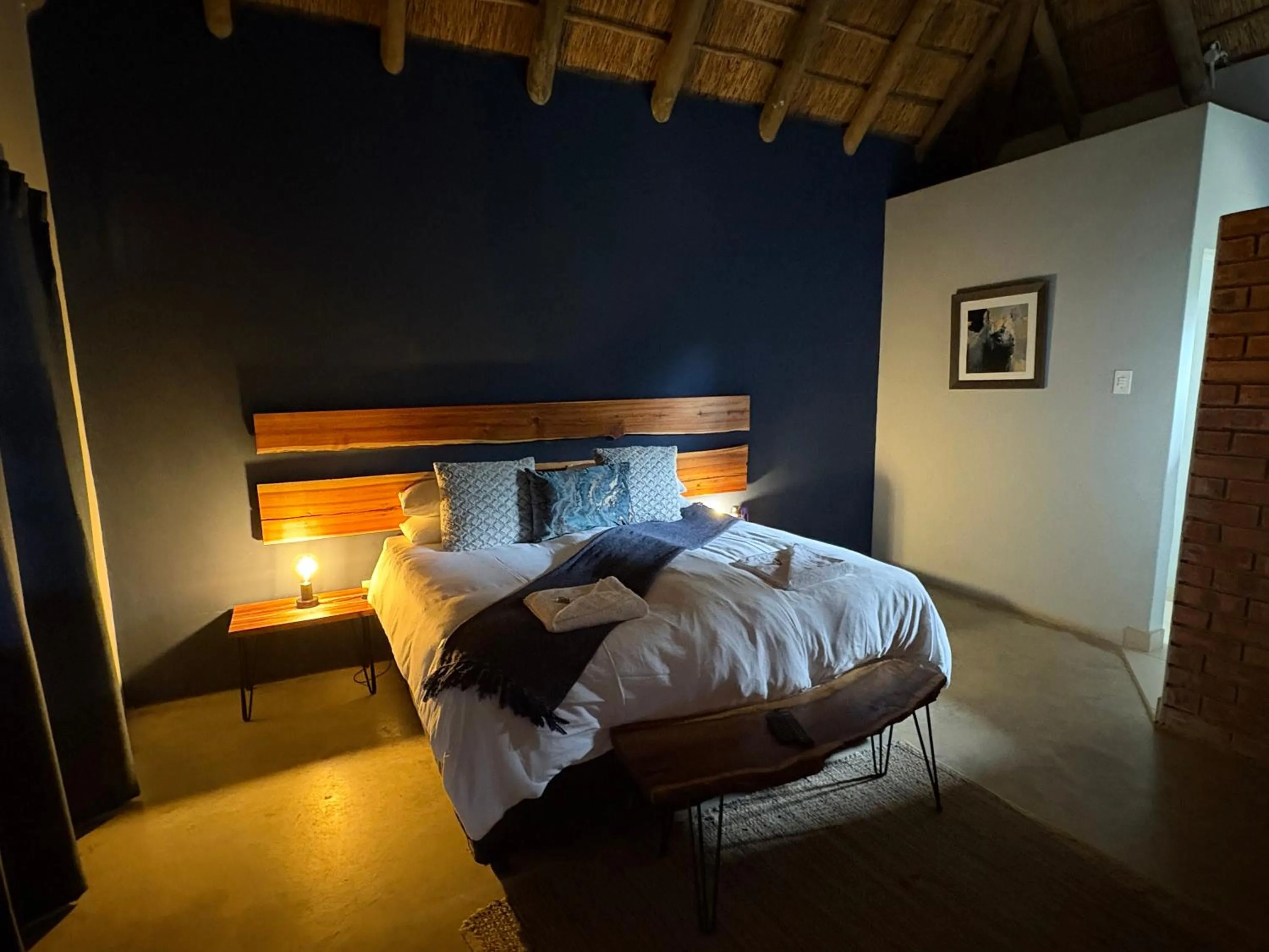 Bed in Klein Karoo Game Lodge