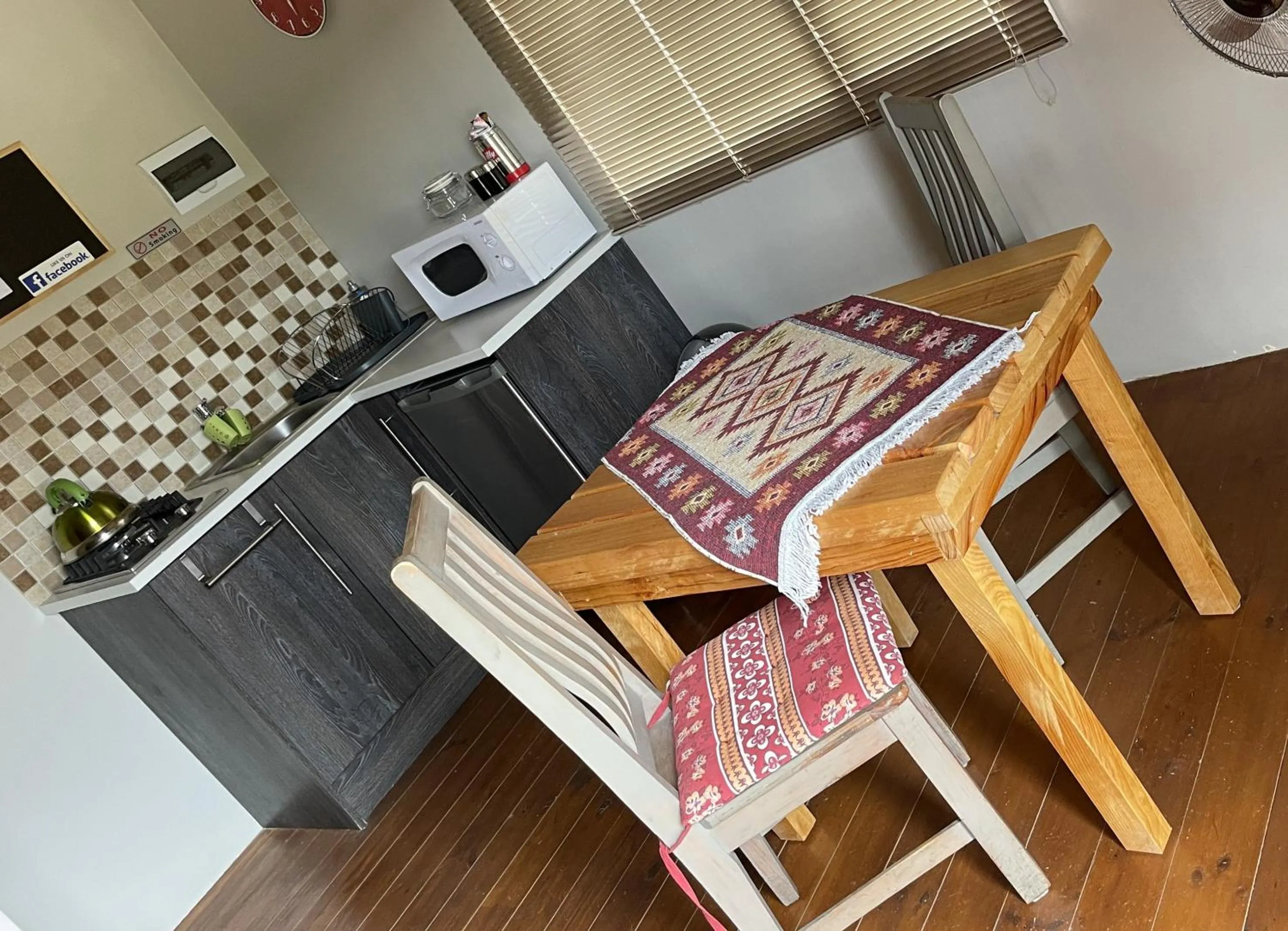 Kitchen or kitchenette in Klein Karoo Game Lodge