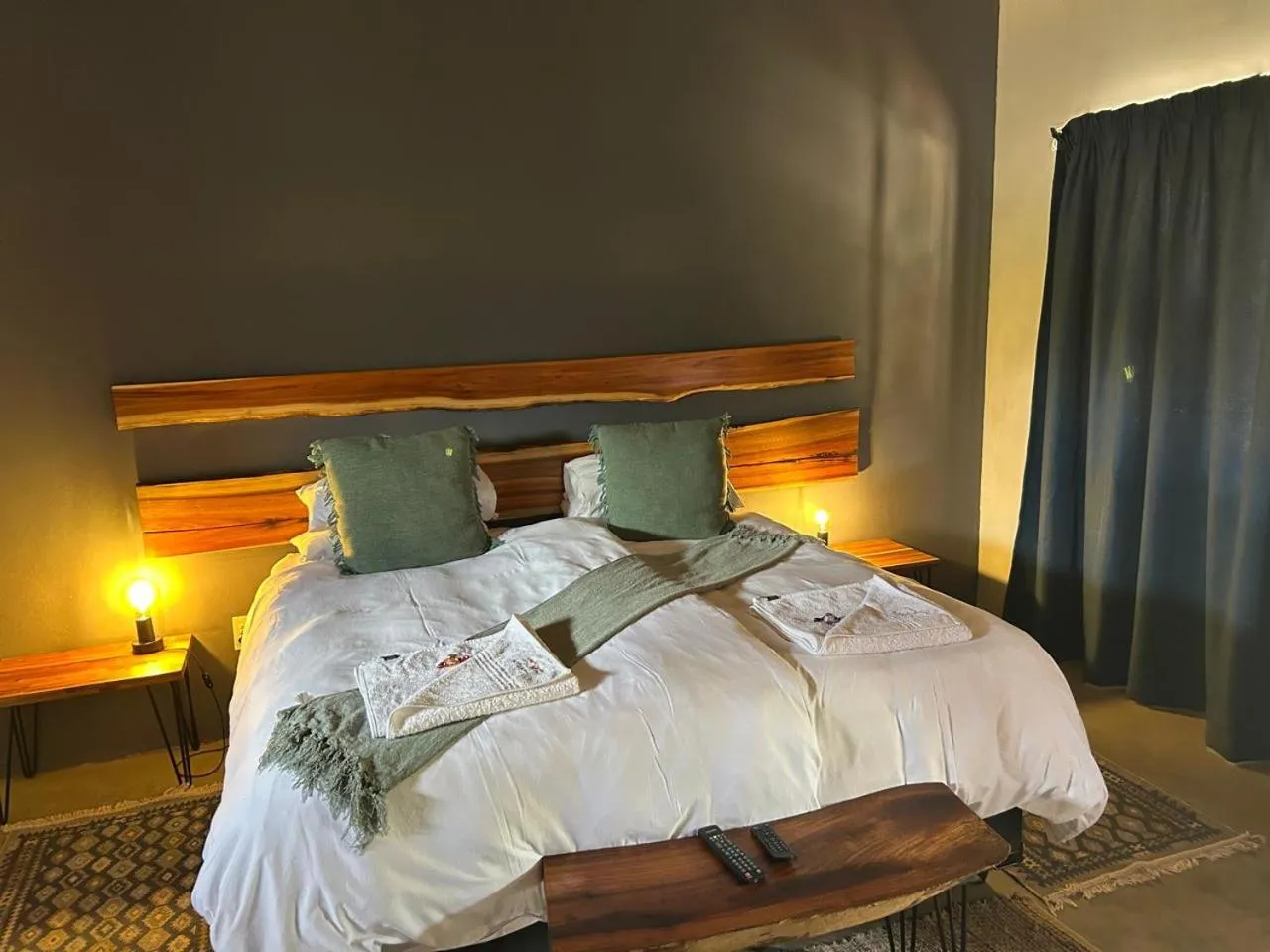 Bed in Klein Karoo Game Lodge