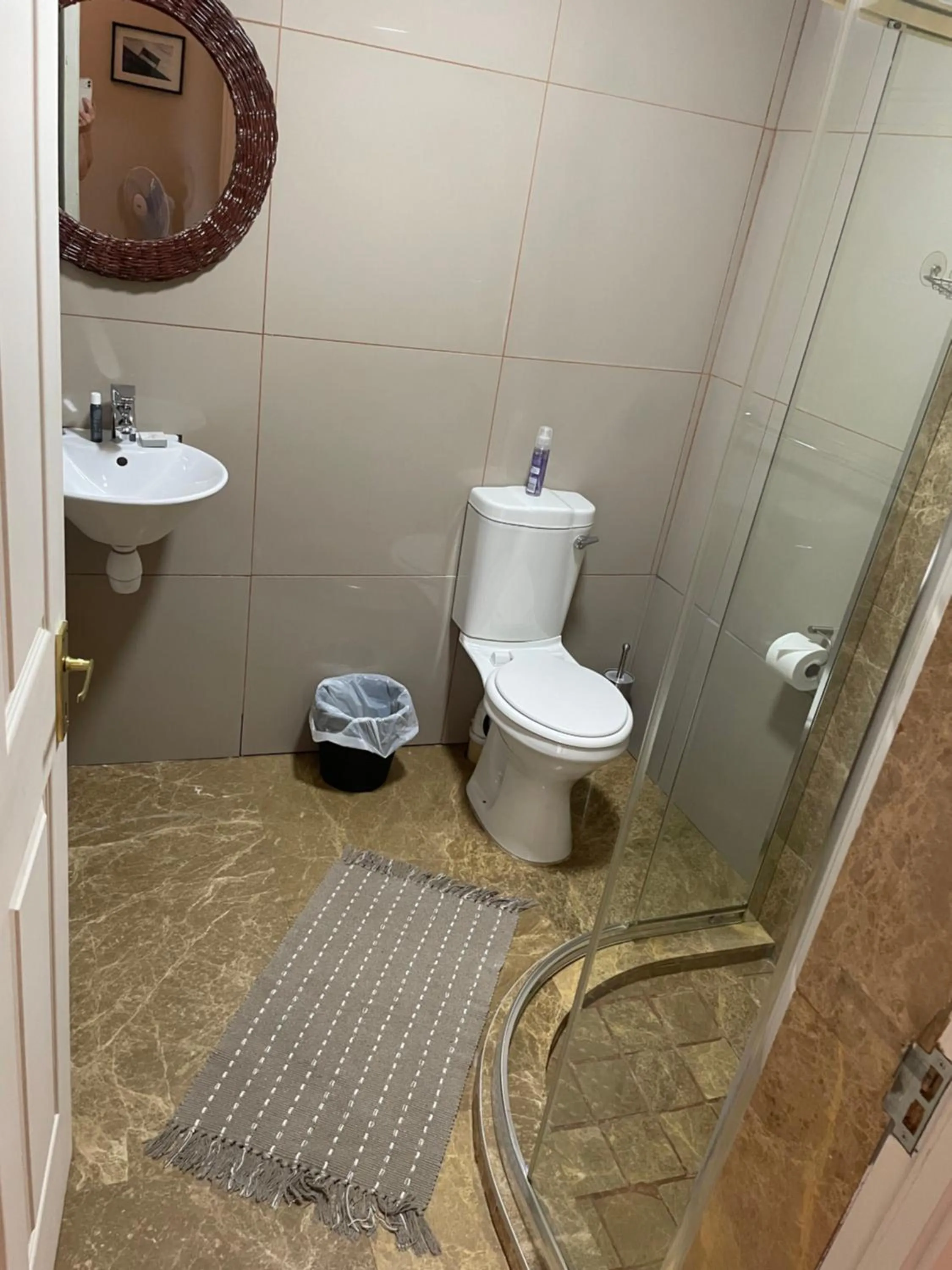 Shower in Klein Karoo Game Lodge