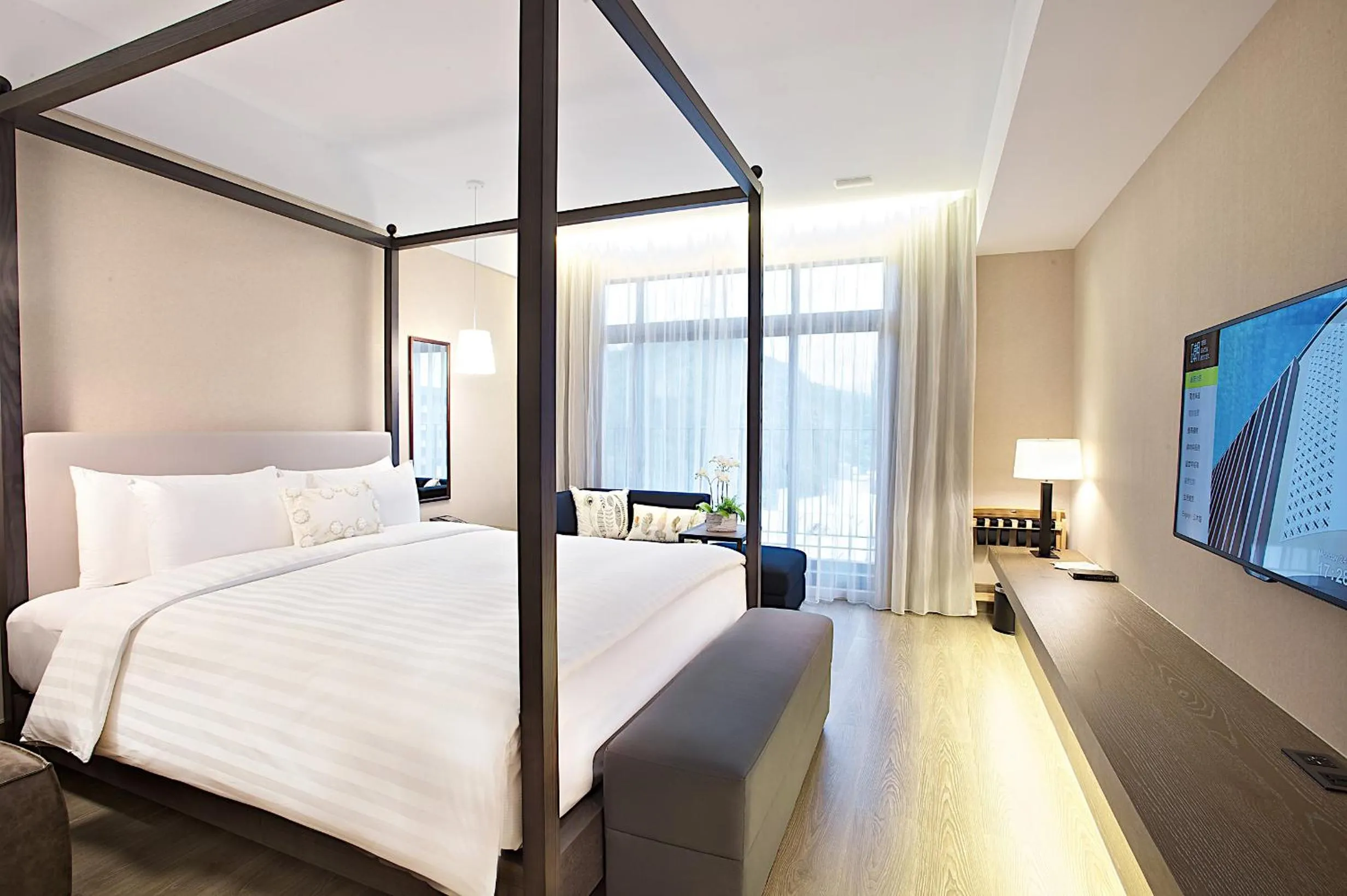 bunk bed, Bed in The Gaya Hotel