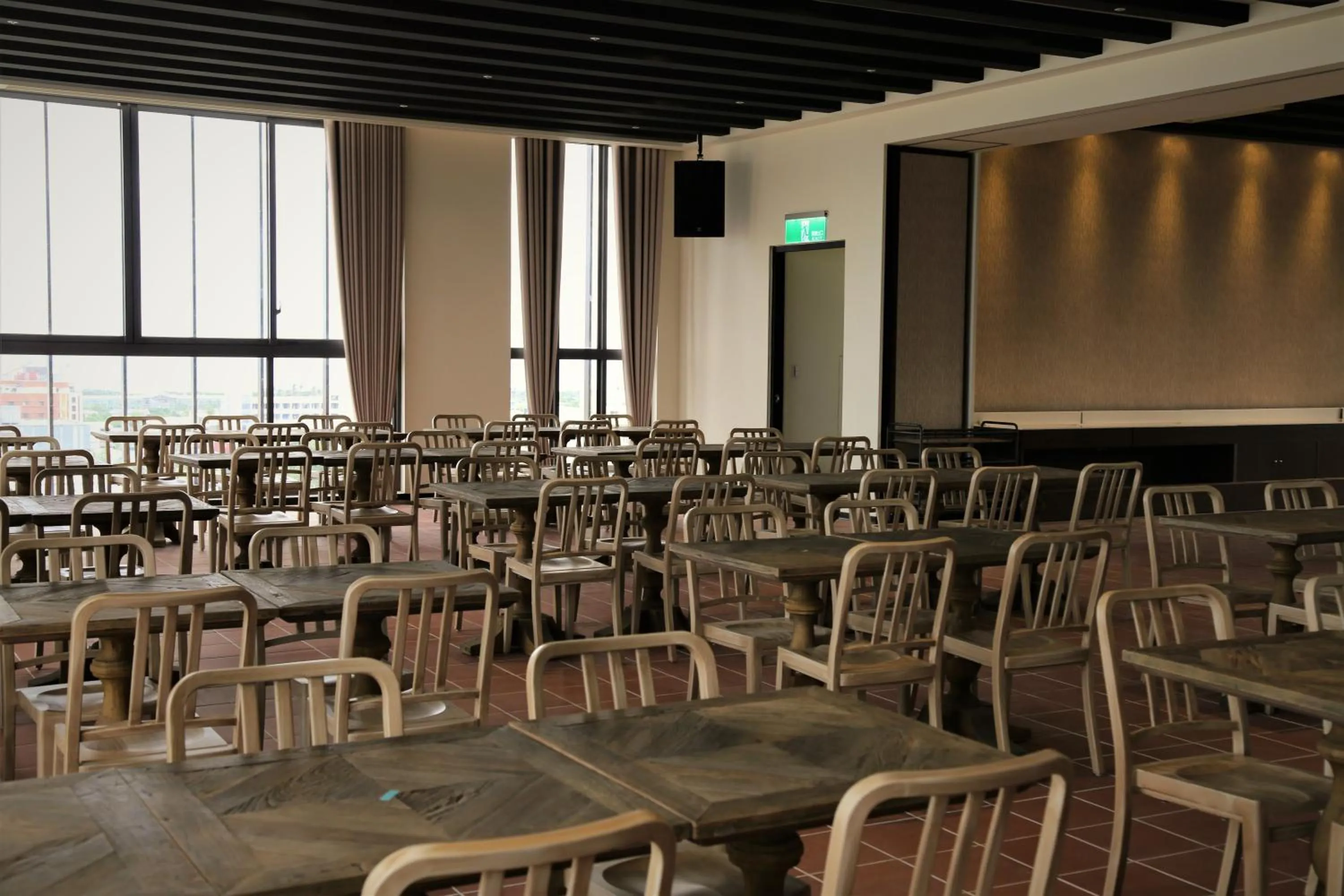 Restaurant/places to eat in The Gaya Hotel