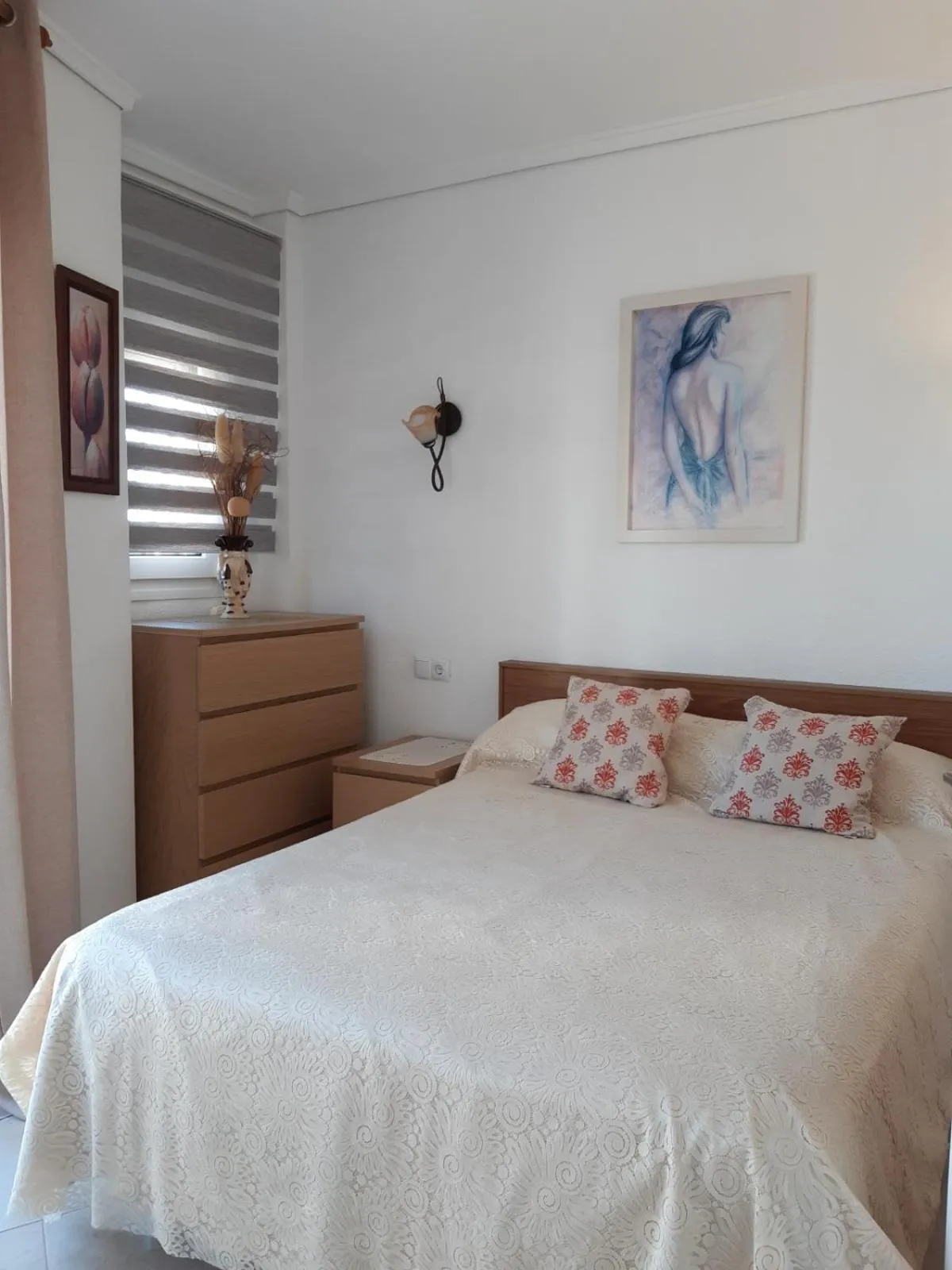 Bedroom, Bed in Apartamento Orange