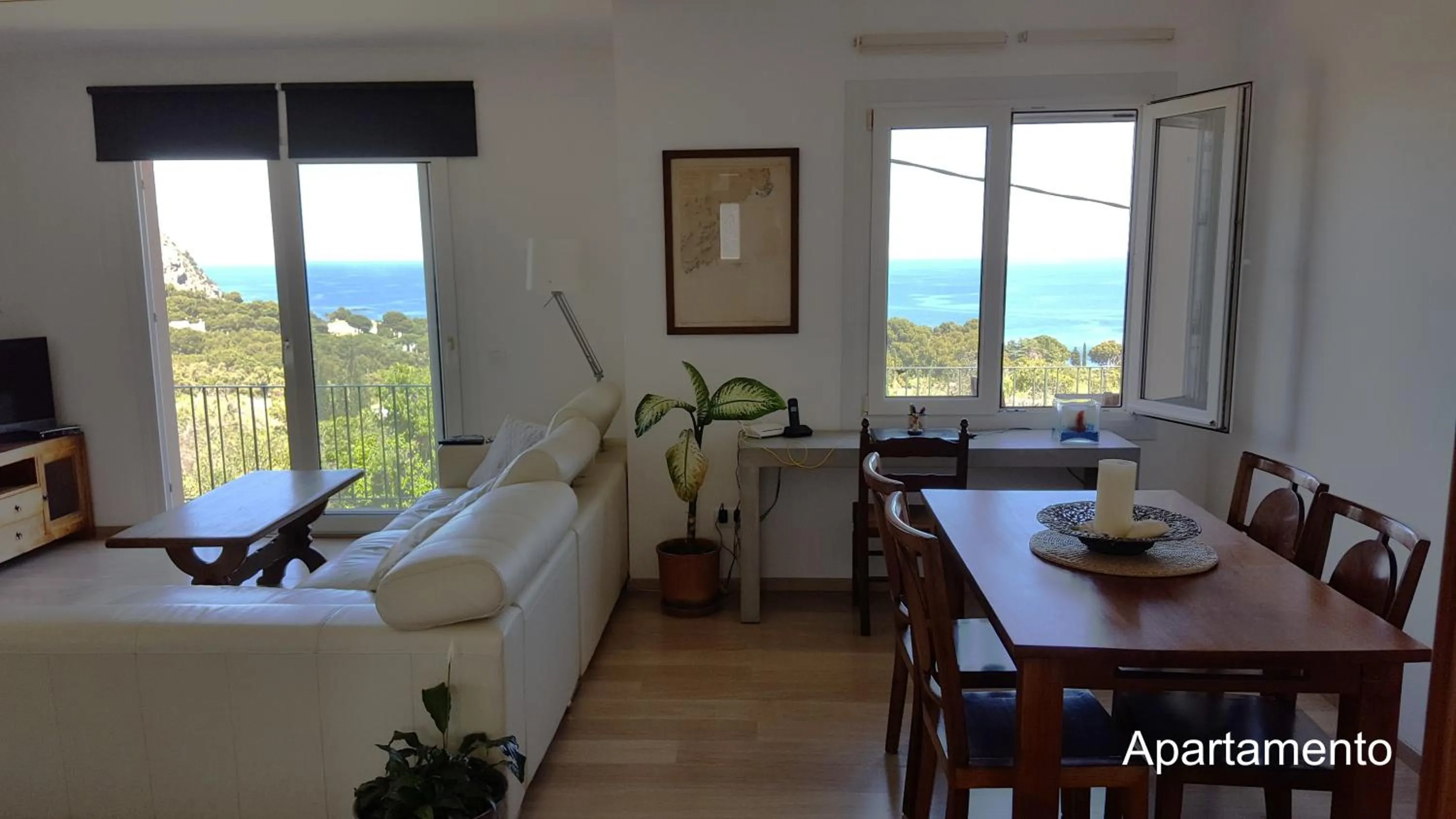 Dining area, Bed in Hostal Sa Barraca - Adults Only