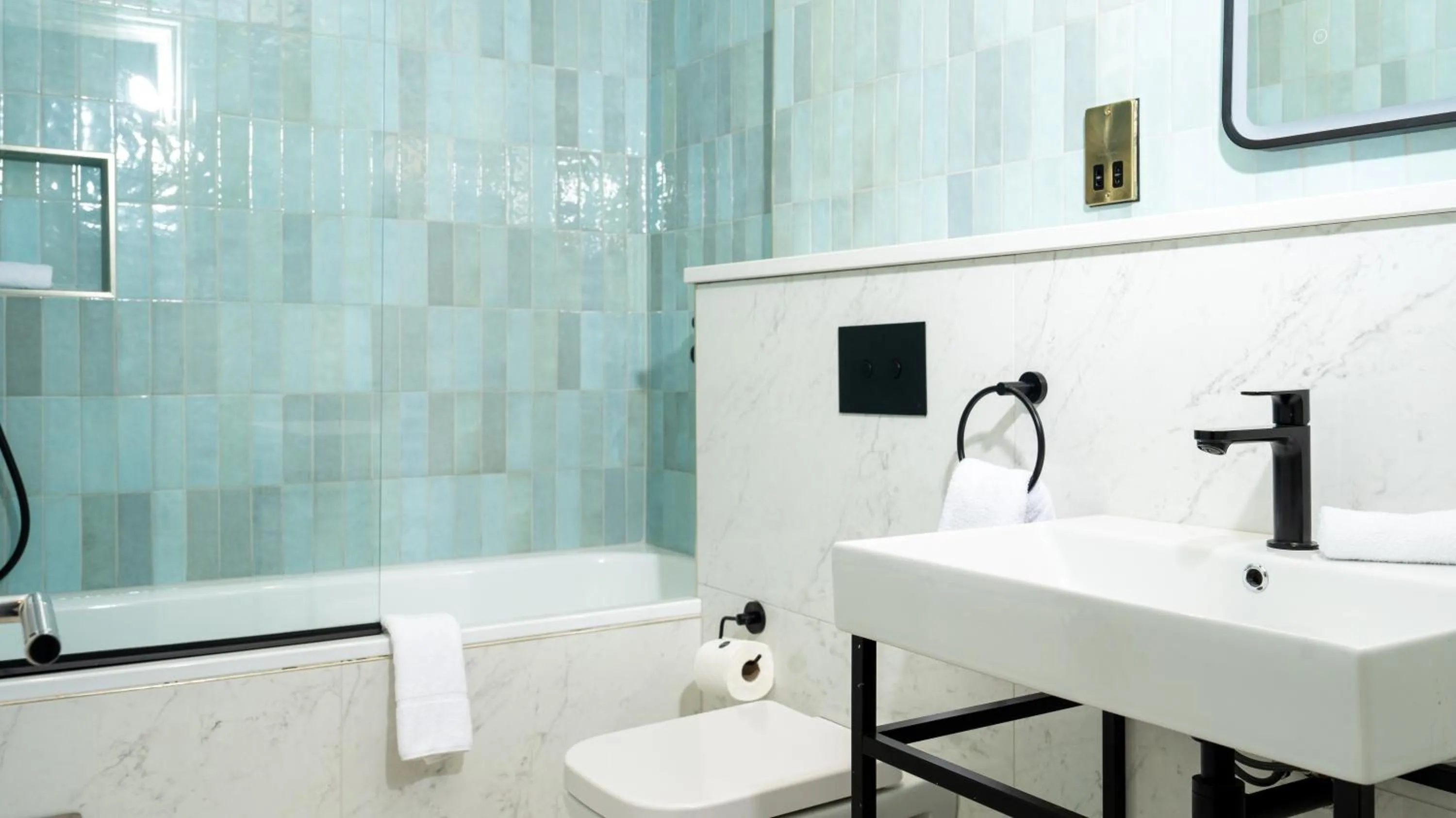 Bathroom in The Fleet