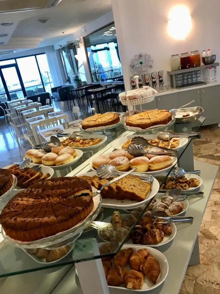 Food and drinks in Hotel Tritone Rimini
