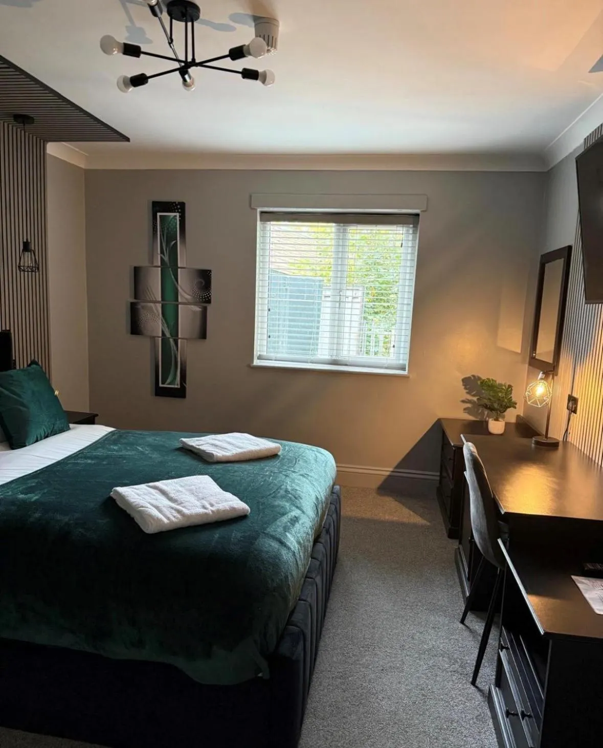 Bed in The Jacobean Hotel