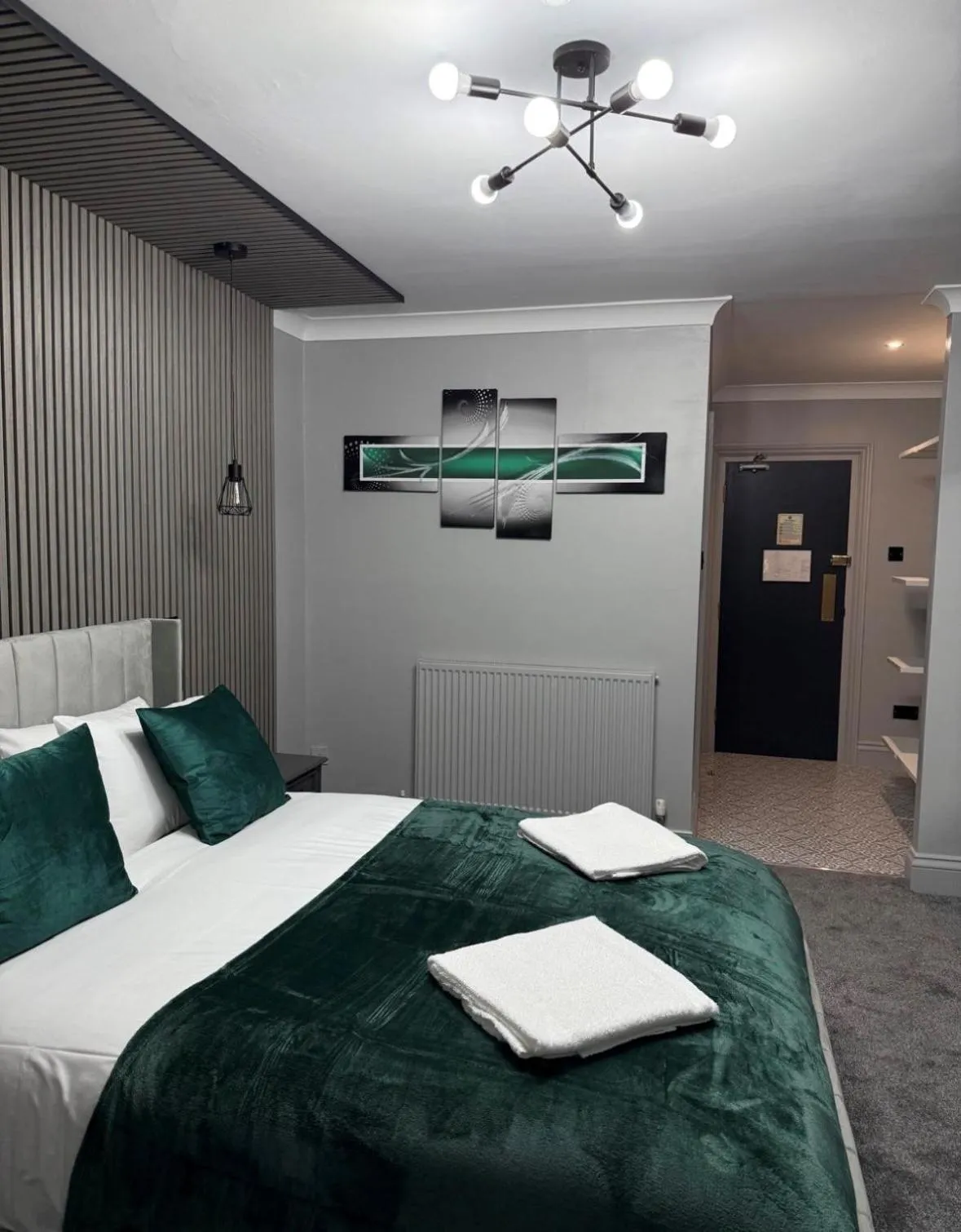 Bed in The Jacobean Hotel