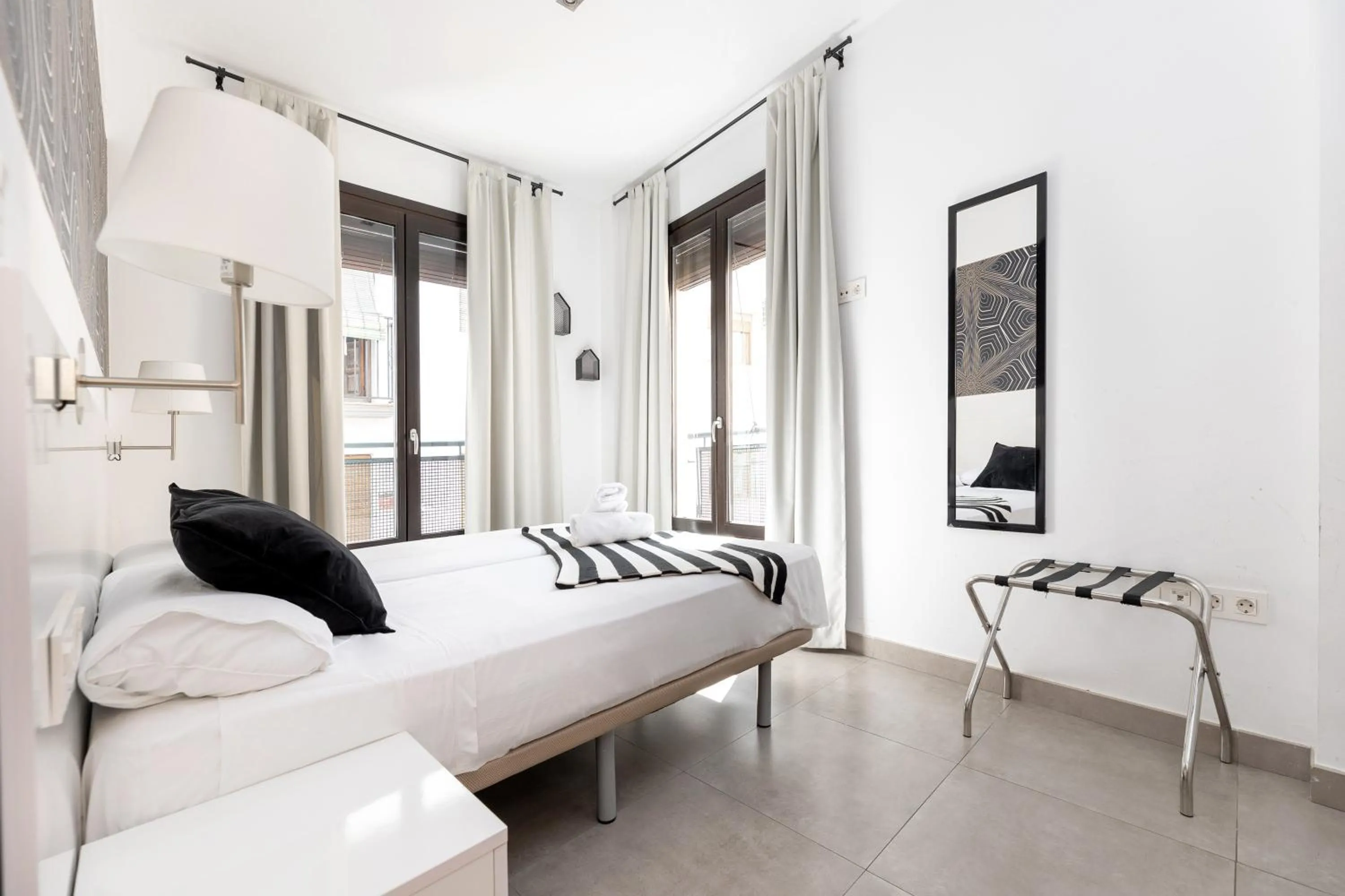 Bed in Nest Flats Granada