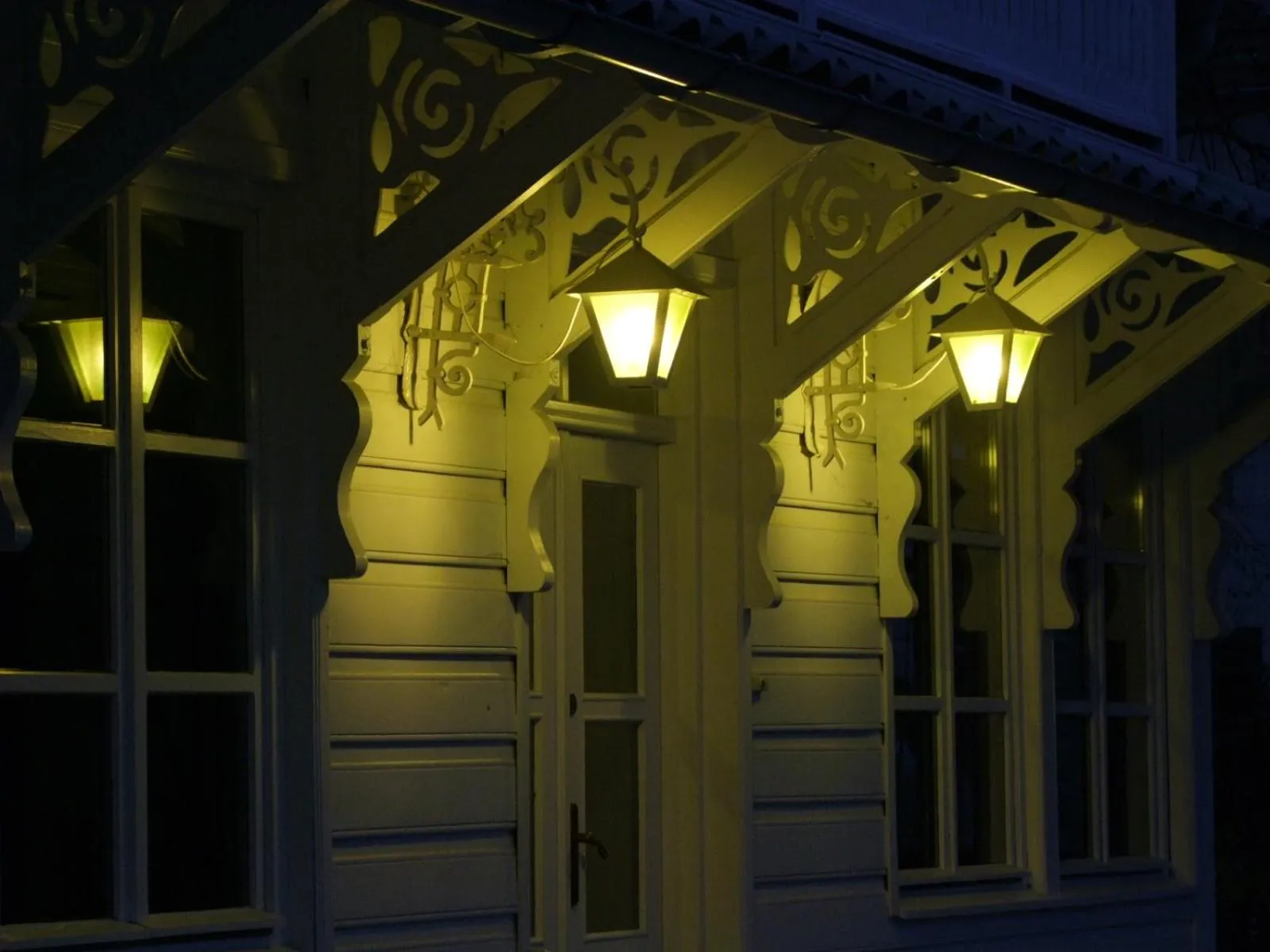 Facade/entrance in Dworek Aleksandria