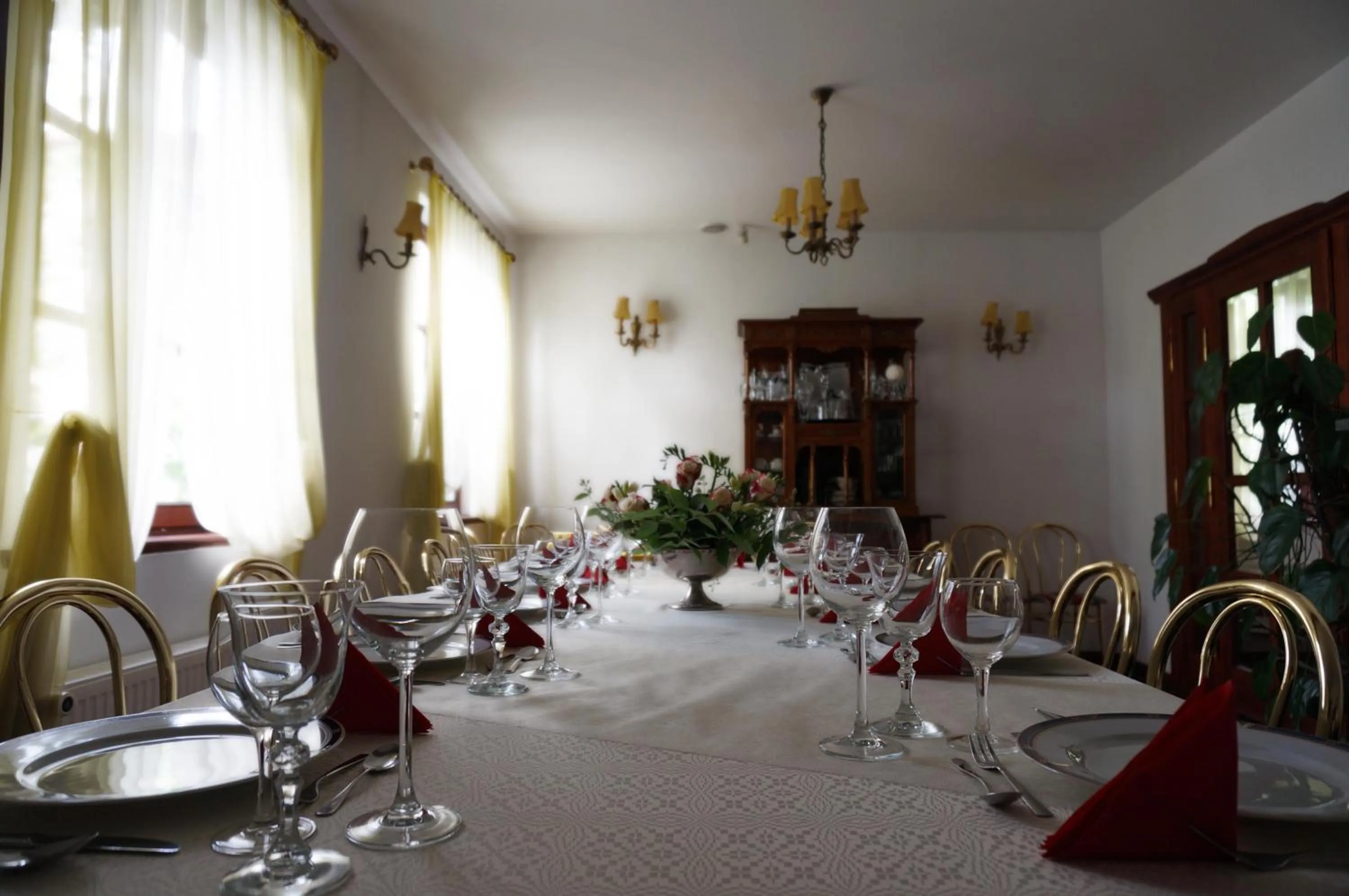 Restaurant/places to eat in Dworek Aleksandria