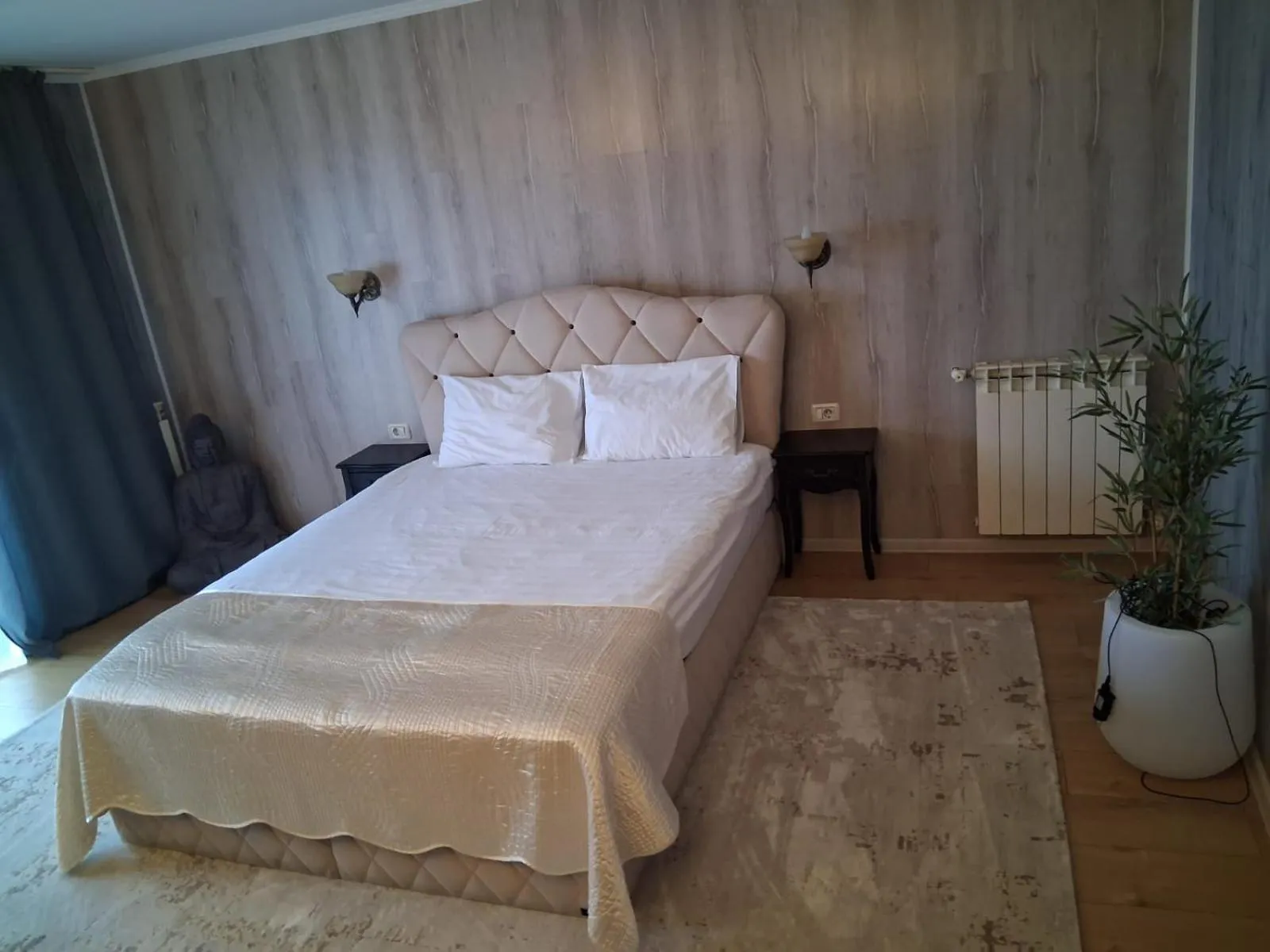 Bed in Hanu lu Mos Opinca