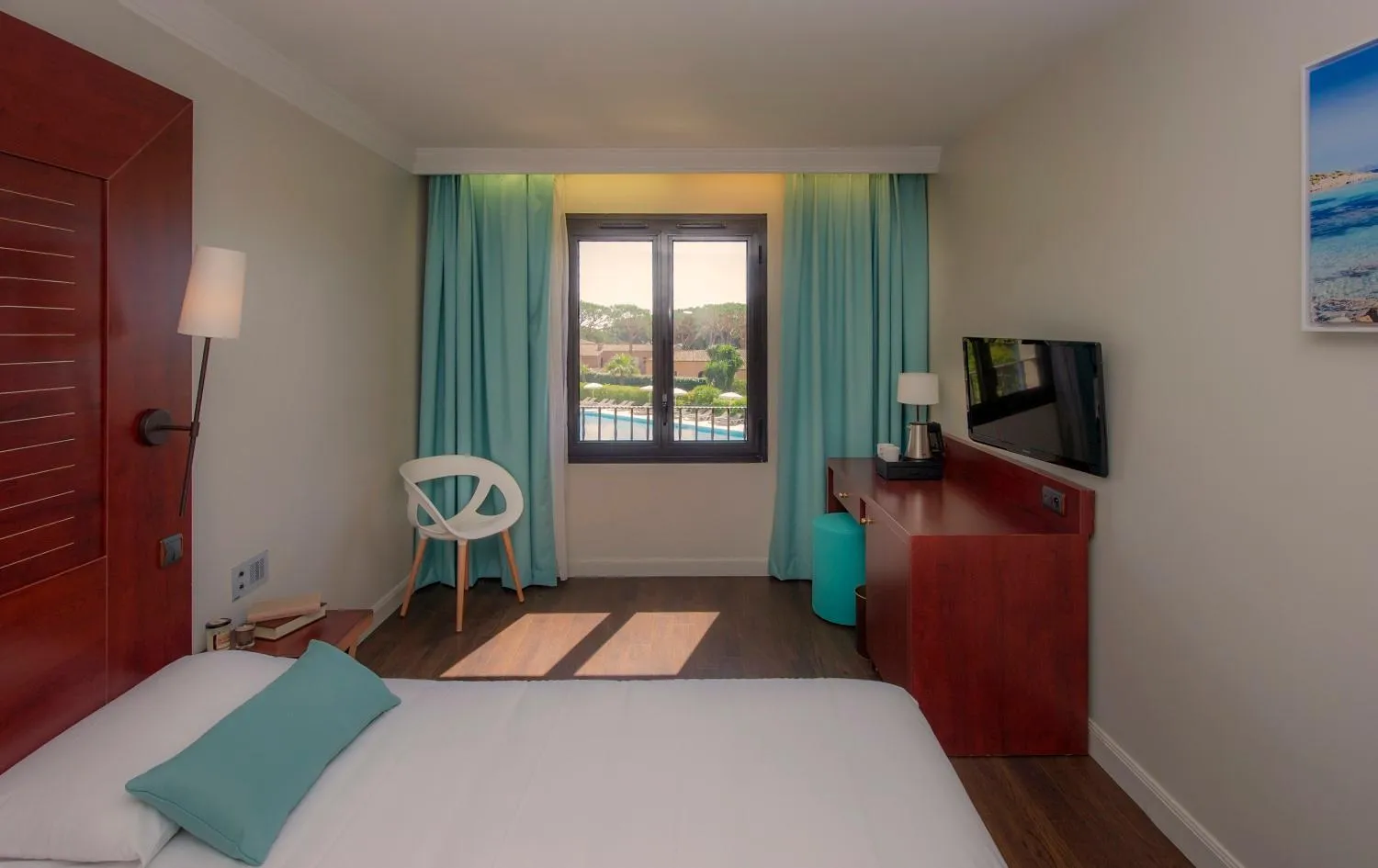 Bedroom, Bed in Hôtel Les Jardins De Sainte-Maxime