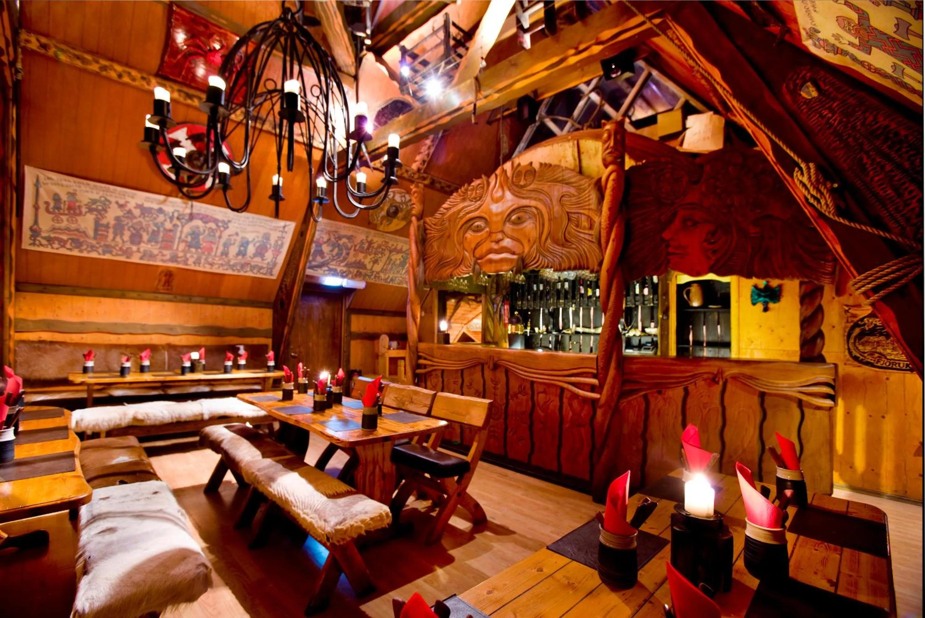 Restaurant/places to eat in Hotel Viking