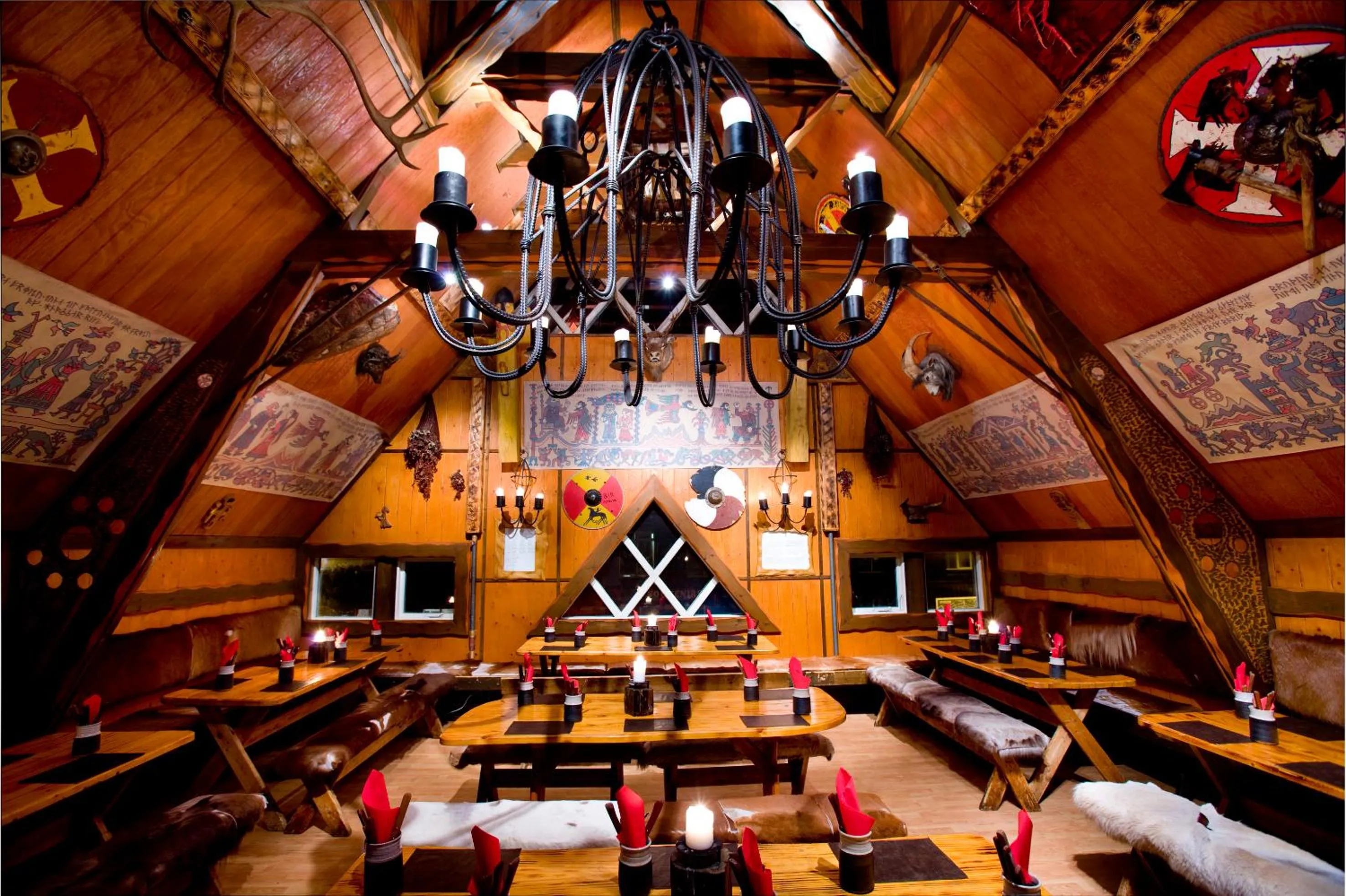 Restaurant/places to eat in Hotel Viking