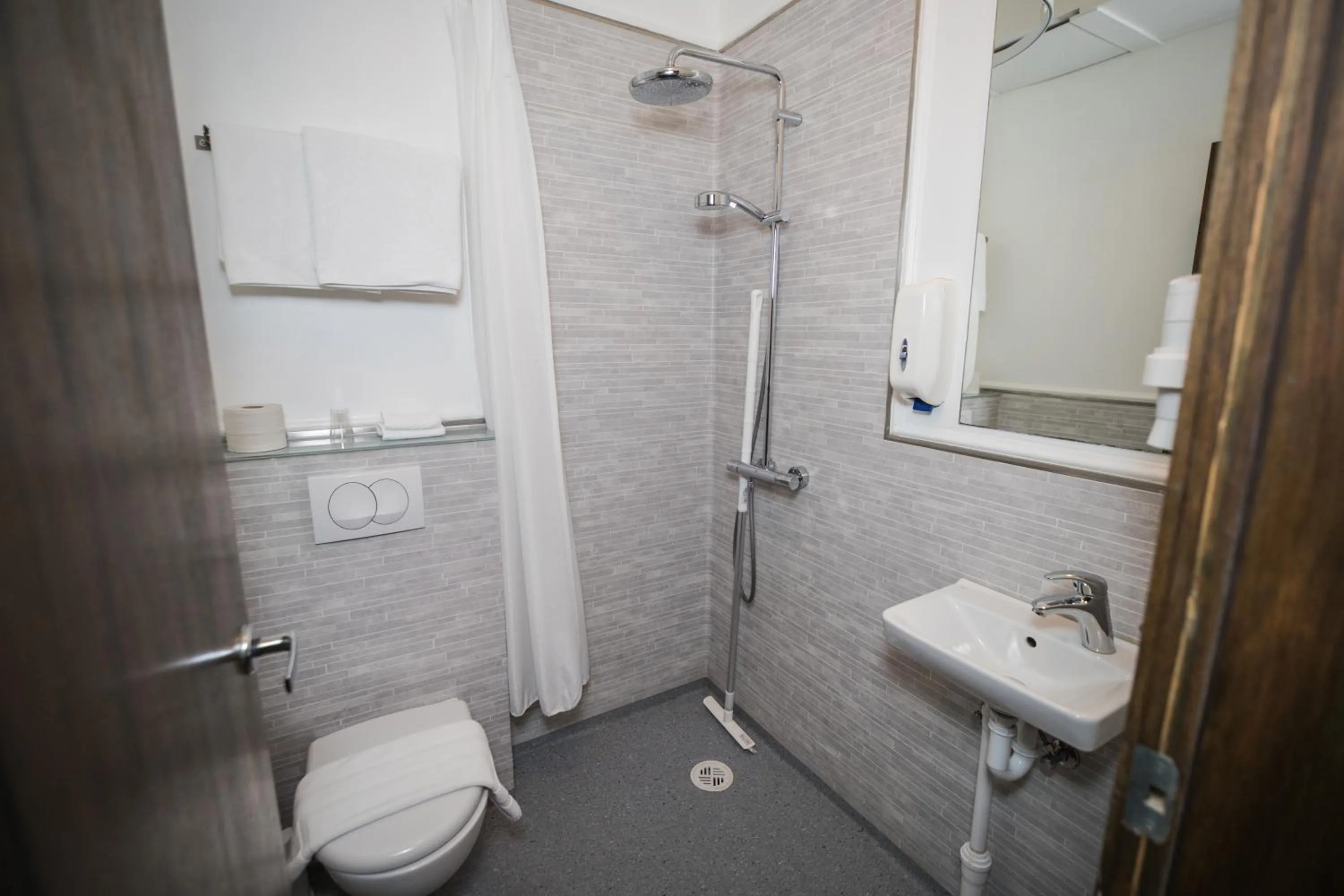 Toilet in Hotel Viking