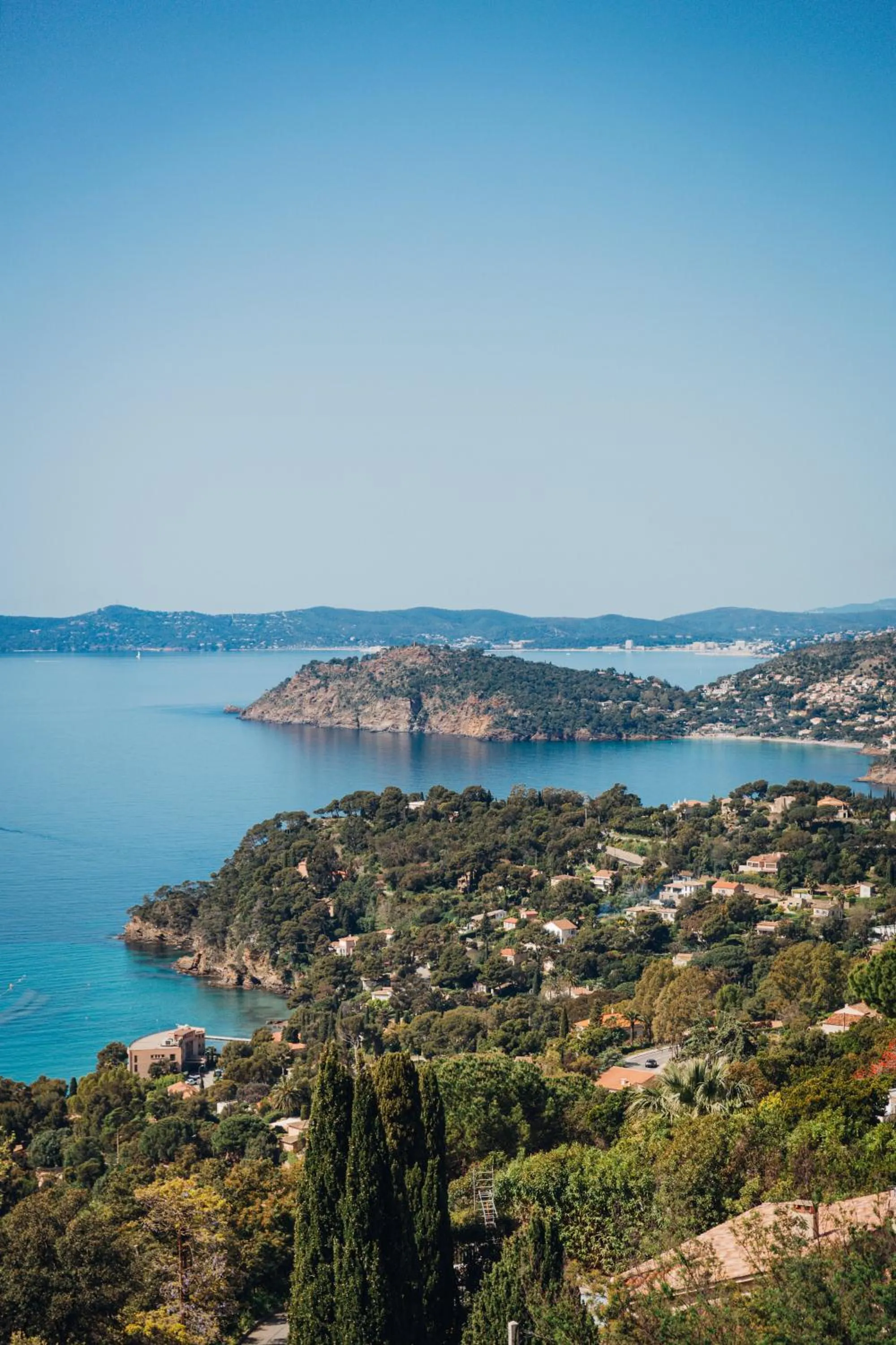 Property building in Hôtel La Villa Douce