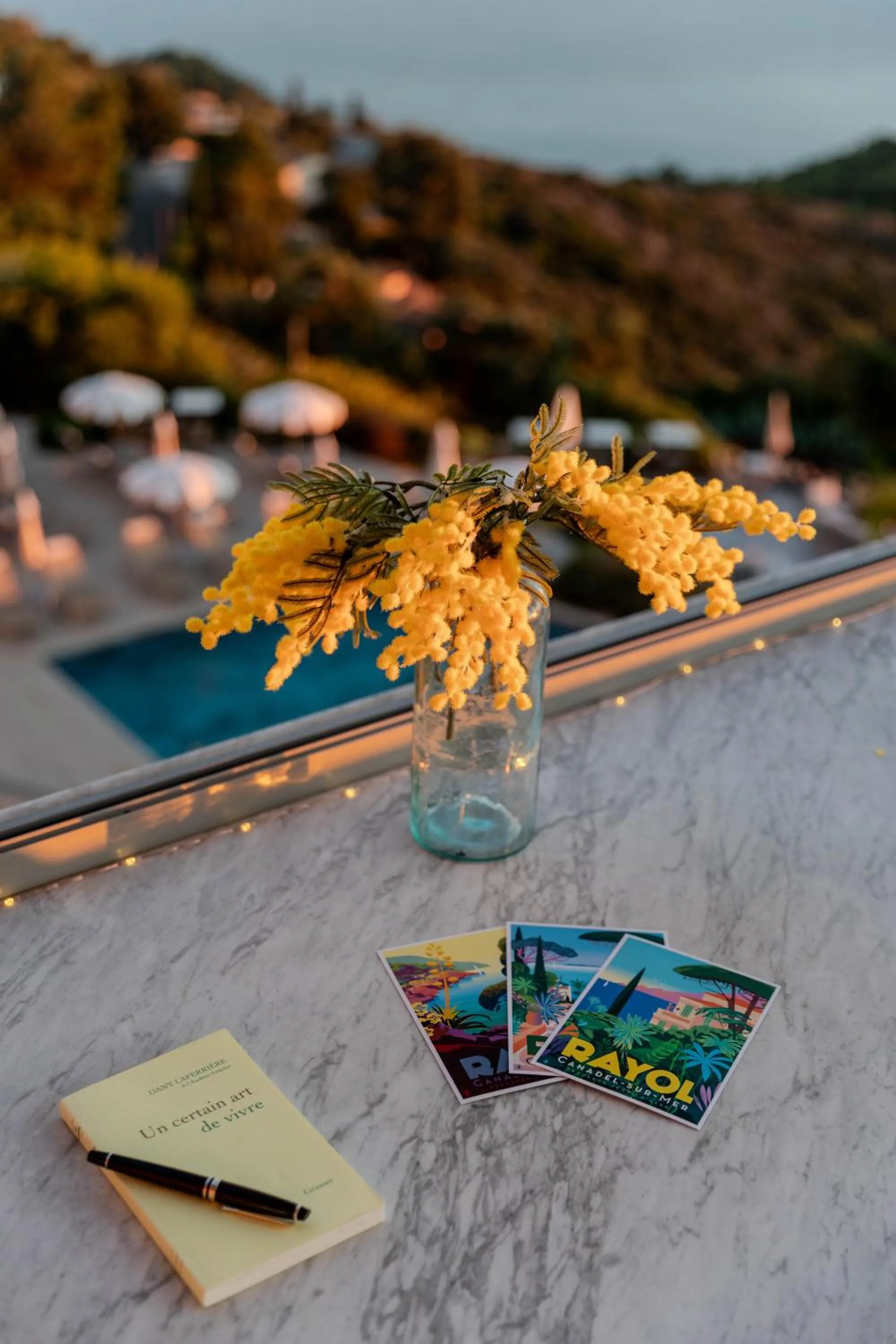 Property building in Hôtel La Villa Douce