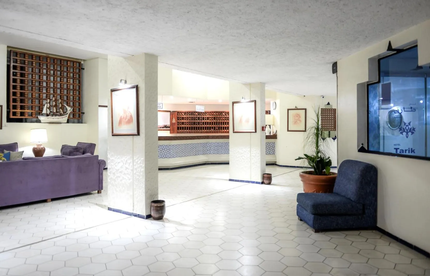 Lobby or reception in UMH Tarik Hotel