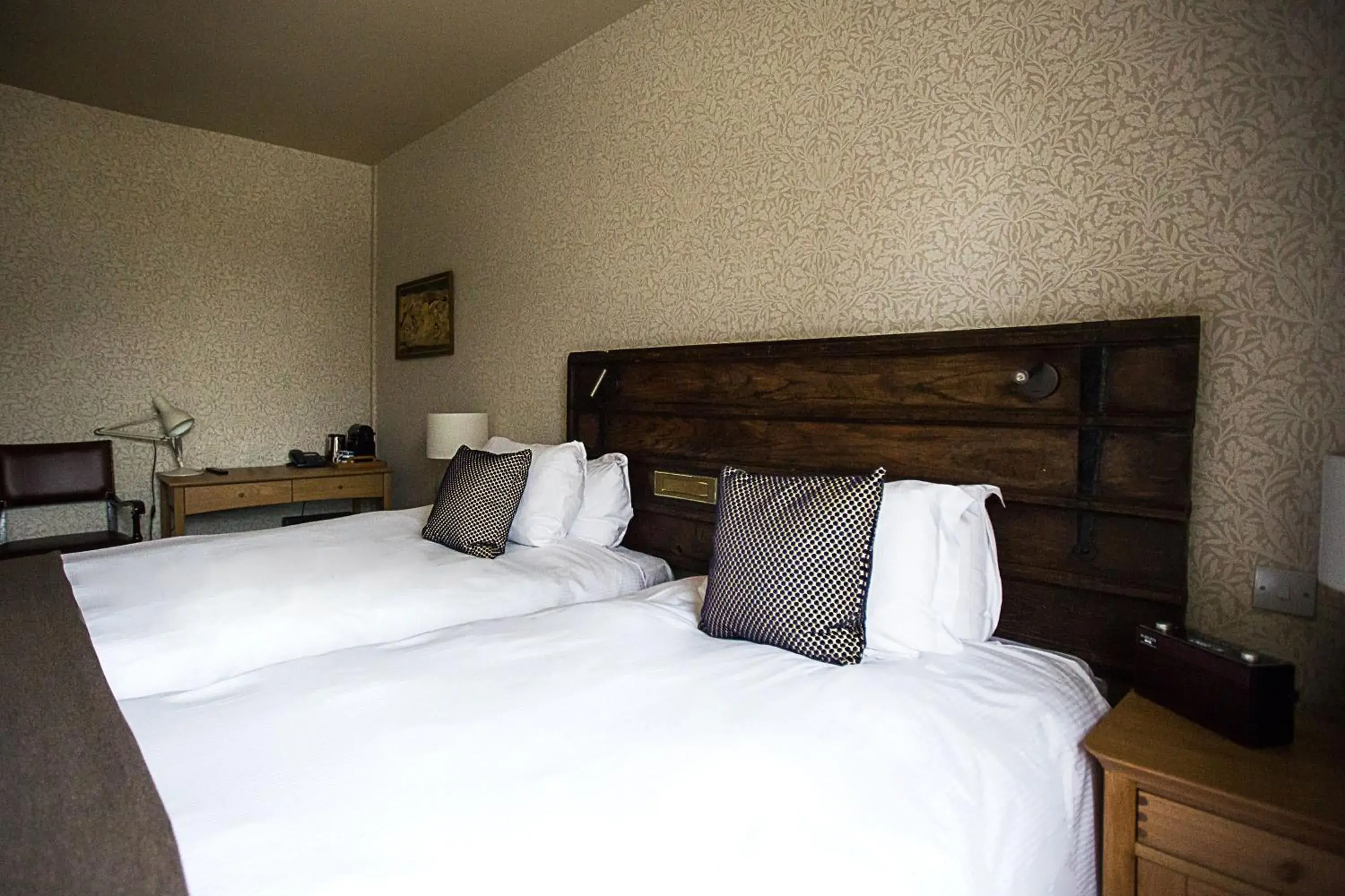 Superior Twin Room - single occupancy in The Blue Boar Superior Twin Room - single occupancy in The Blue Boar