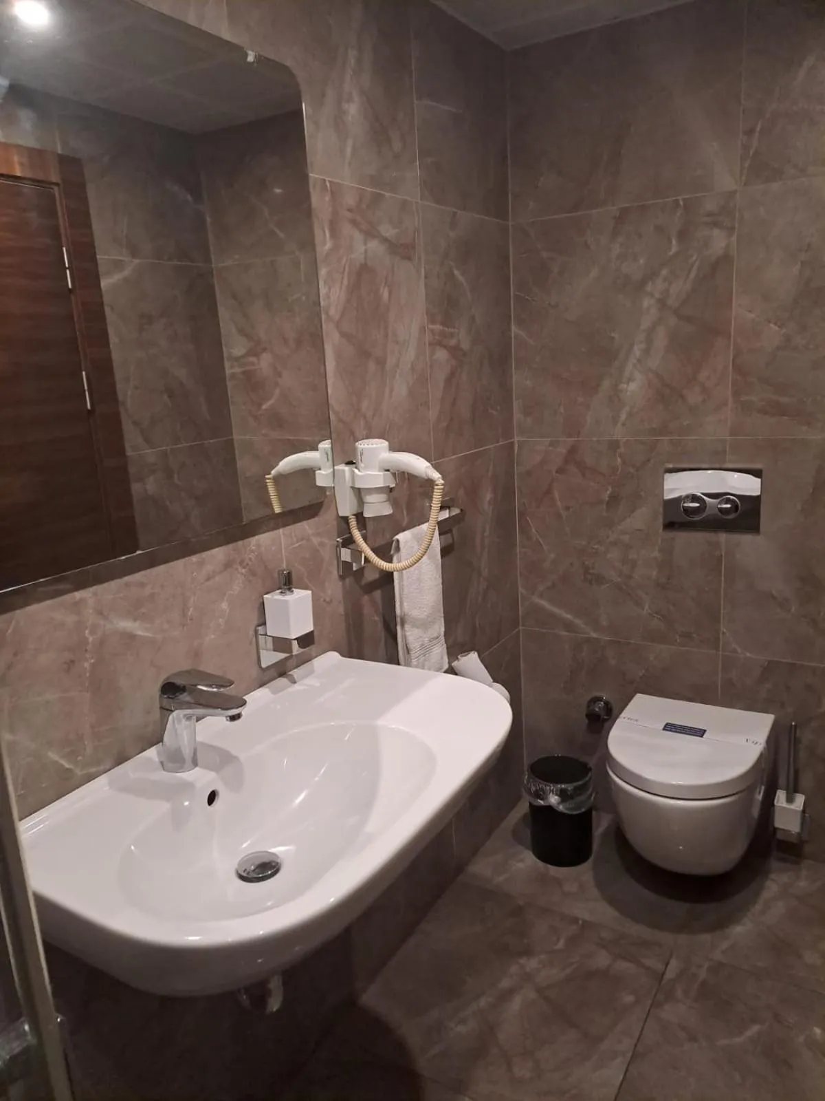 Toilet in Reikartz 2017