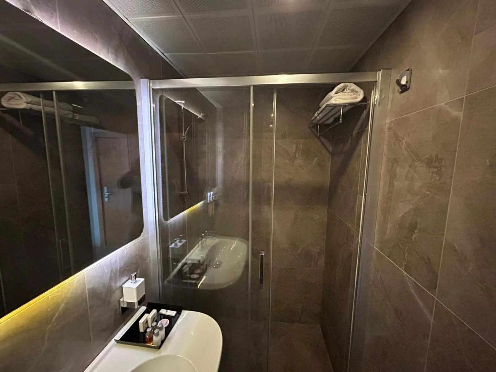 Shower in Reikartz 2017