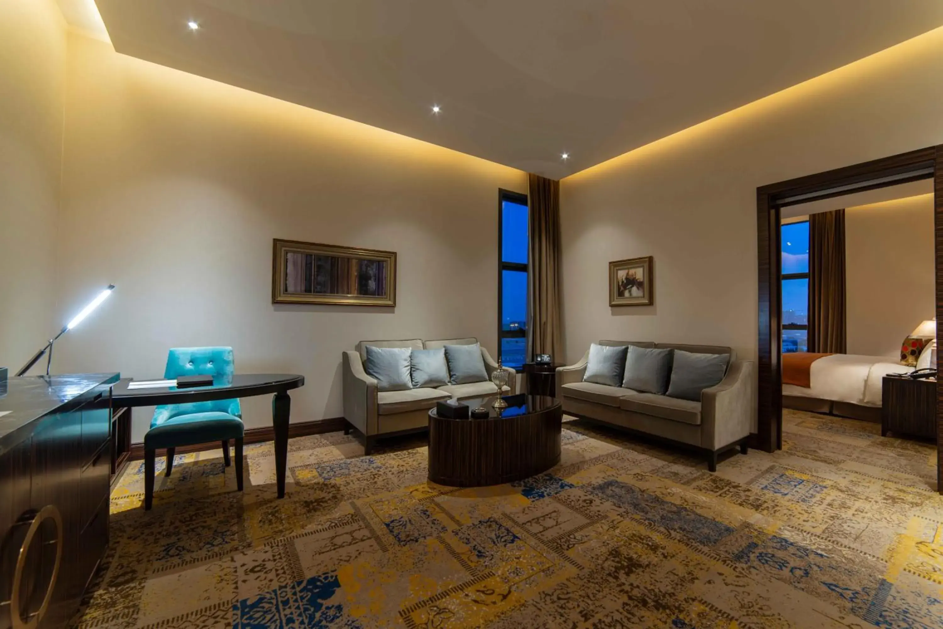 Business Suite in Warwick Al Khobar Business Suite in Warwick Al Khobar