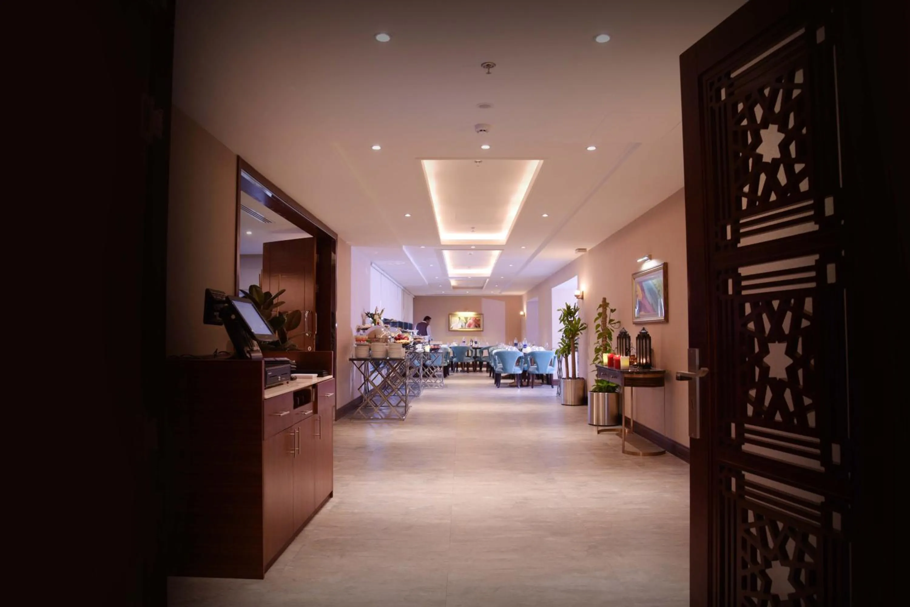 Restaurant/places to eat in Warwick Al Khobar