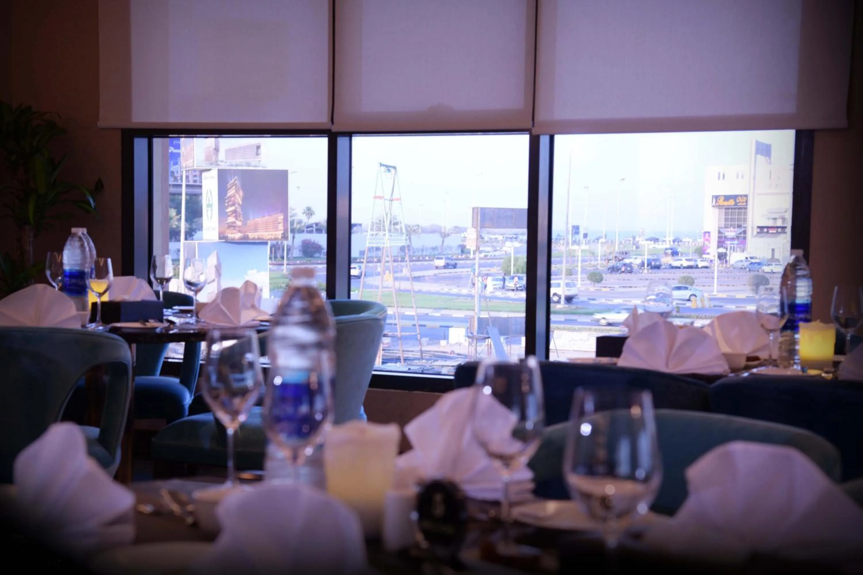 Restaurant/places to eat in Warwick Al Khobar