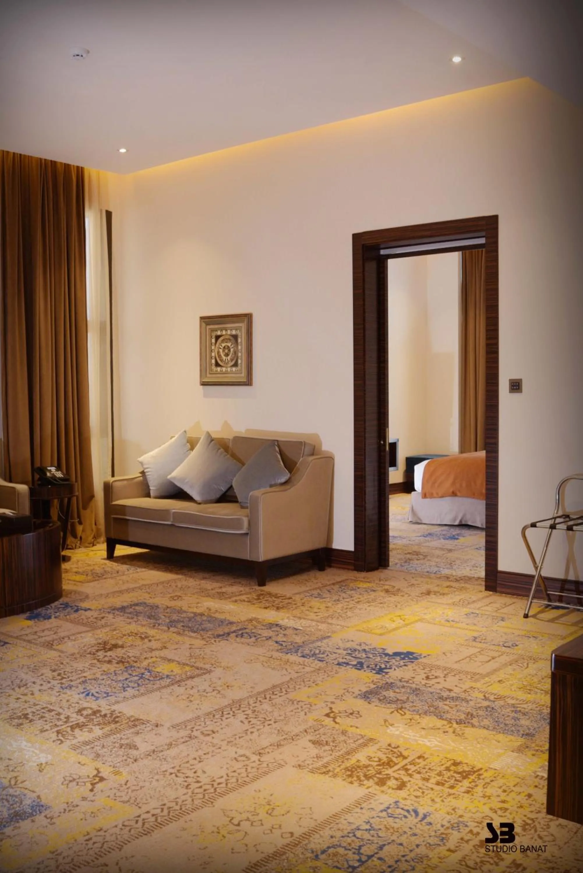 Living room, Bed in Warwick Al Khobar