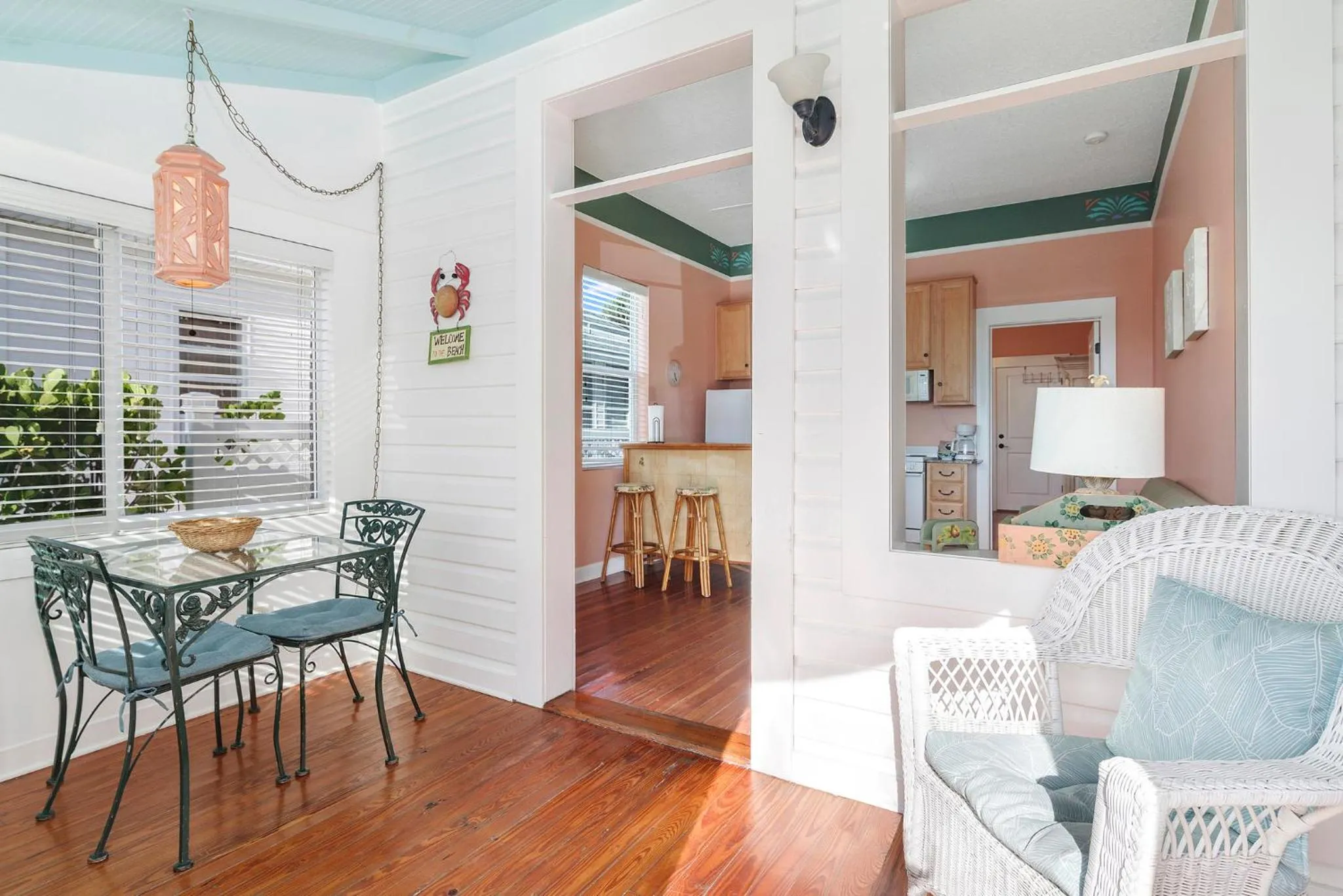 Dining area in Havana Inn