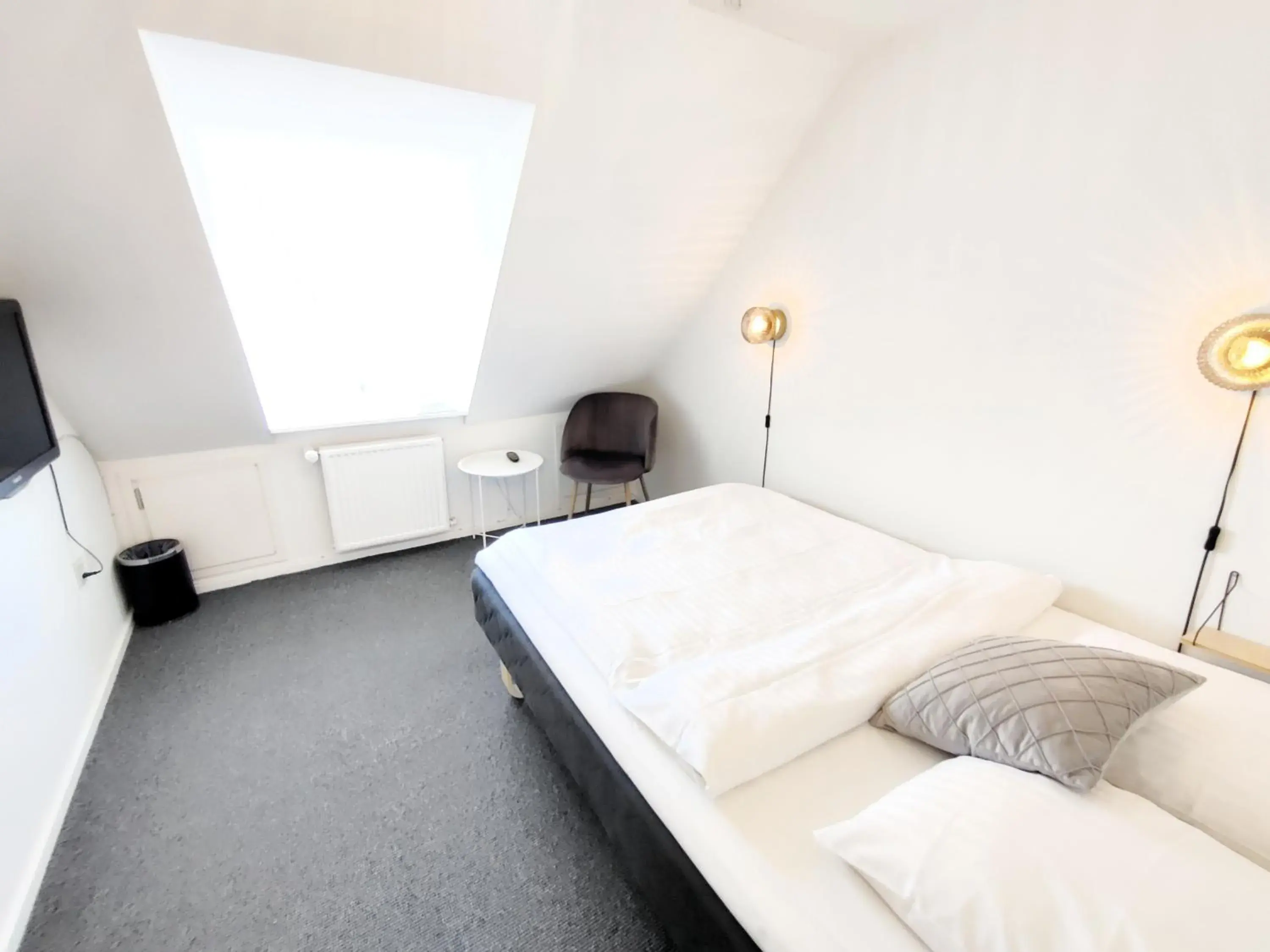 Single Room with Shared Shower and Toilet - single occupancy in CentralHotellet Single Room with Shared Shower and Toilet - single occupancy in CentralHotellet