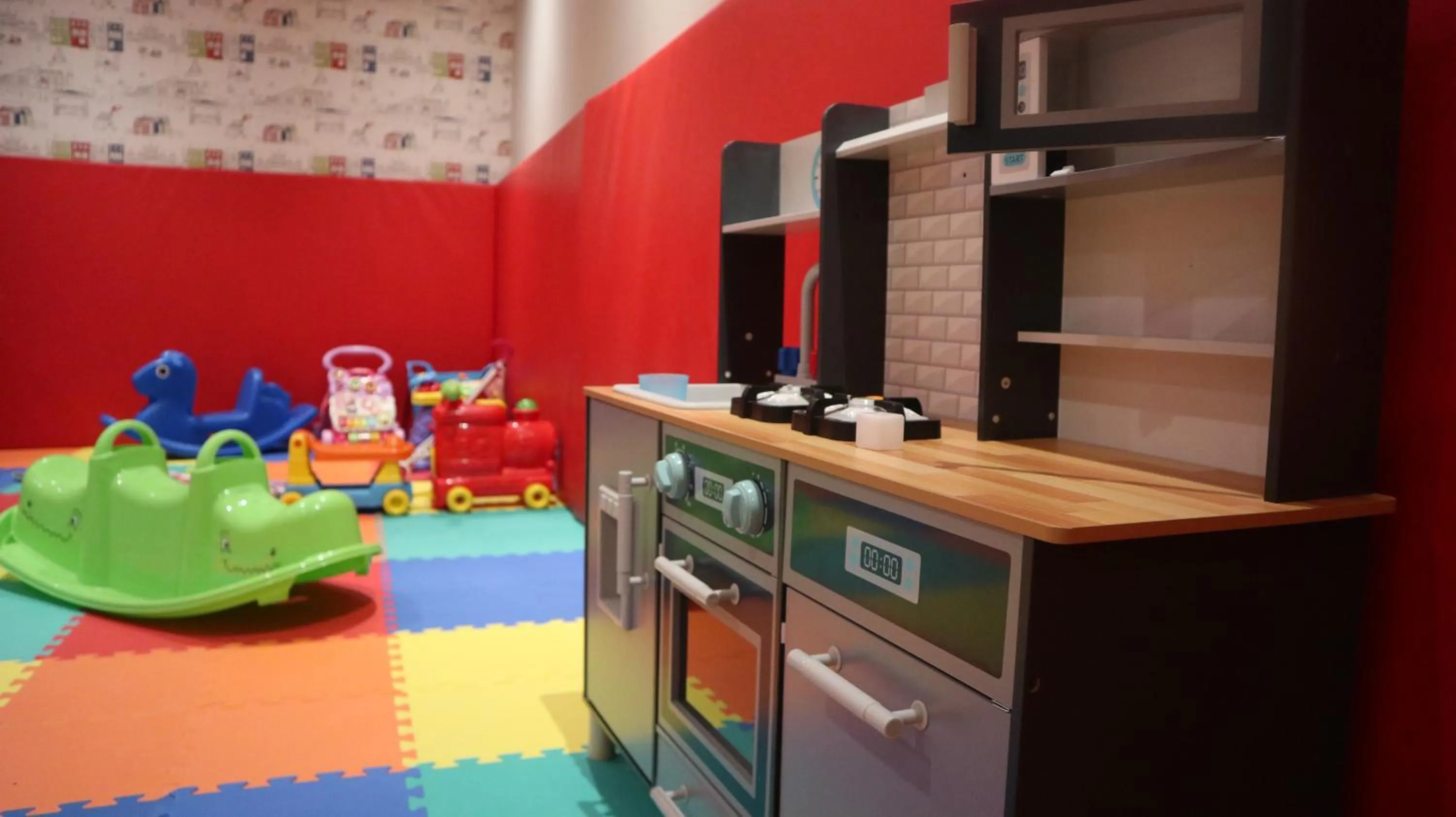 Children play ground in Crowne Plaza - Belfast by IHG