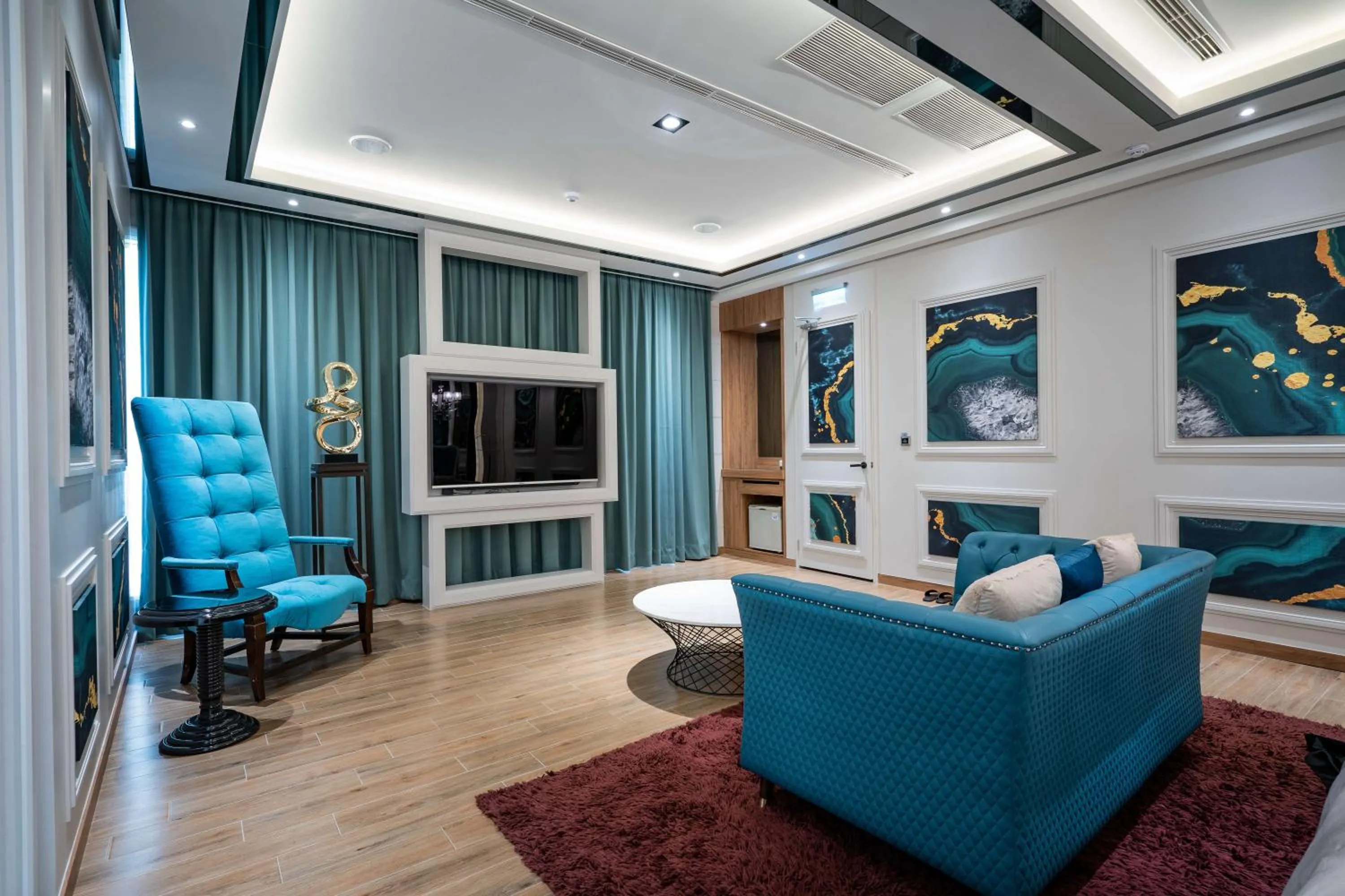 Photo of the whole room in Aquarius Motel