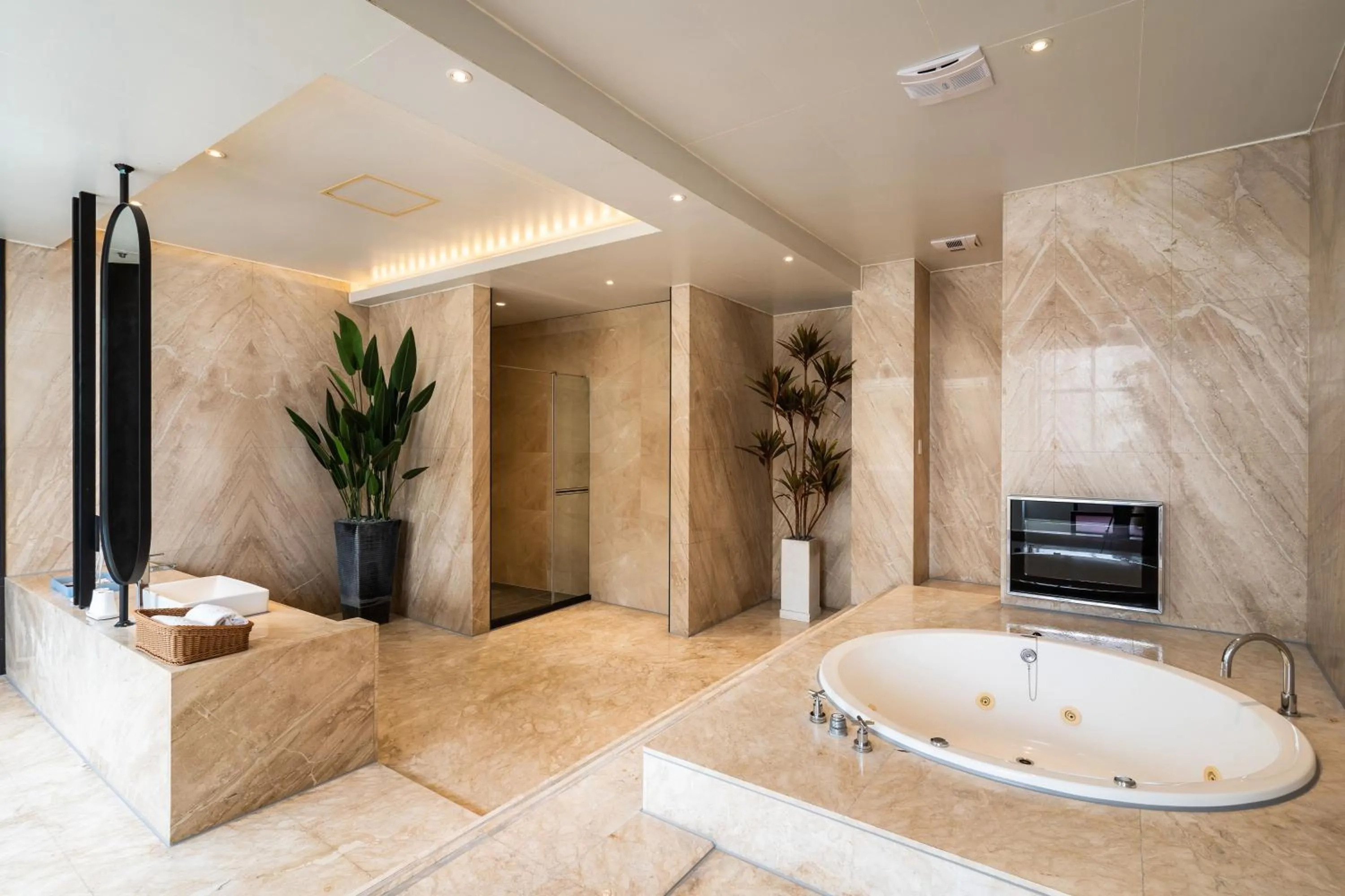 Bathroom in Aquarius Motel