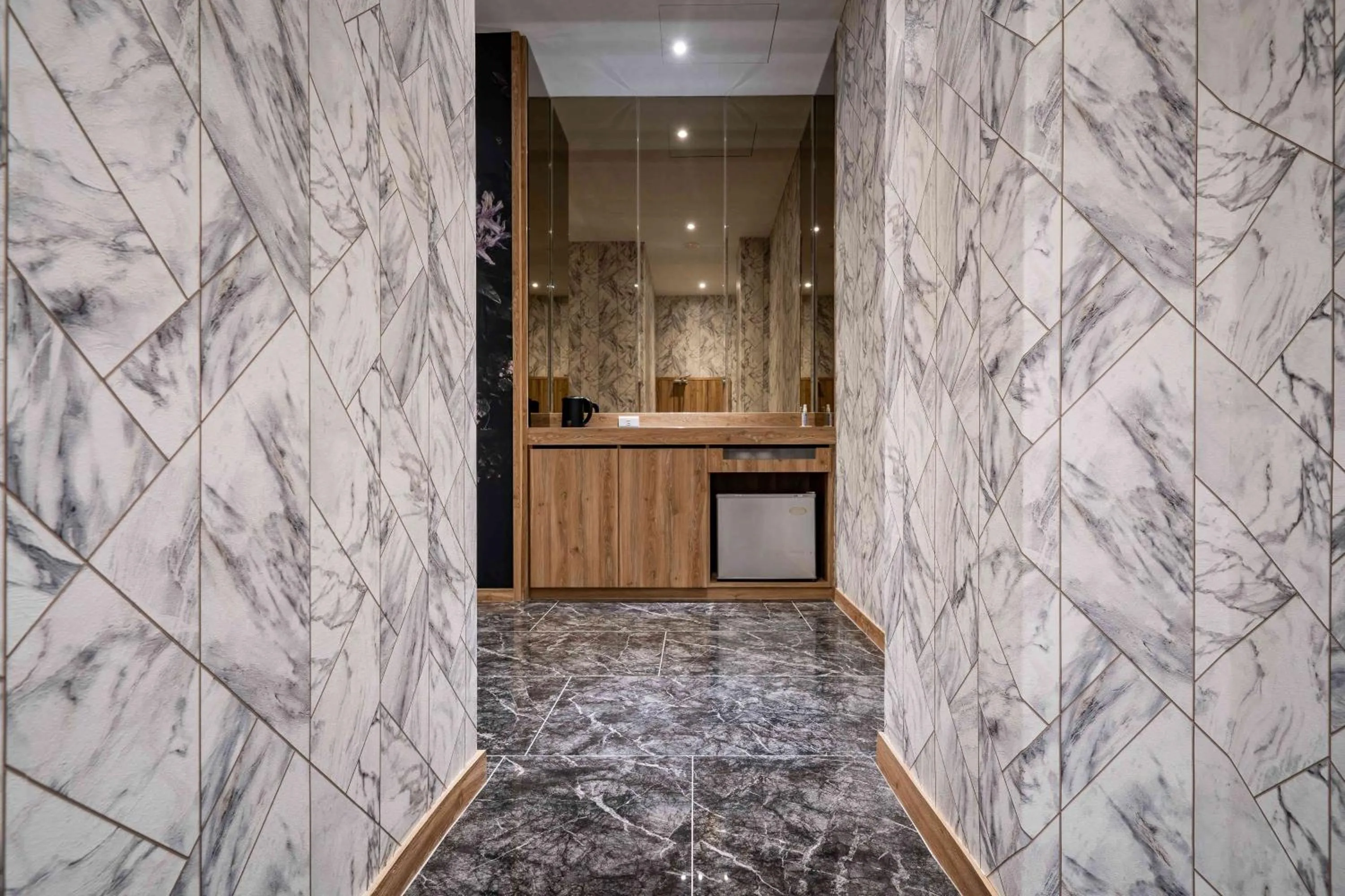 Photo of the whole room in Aquarius Motel