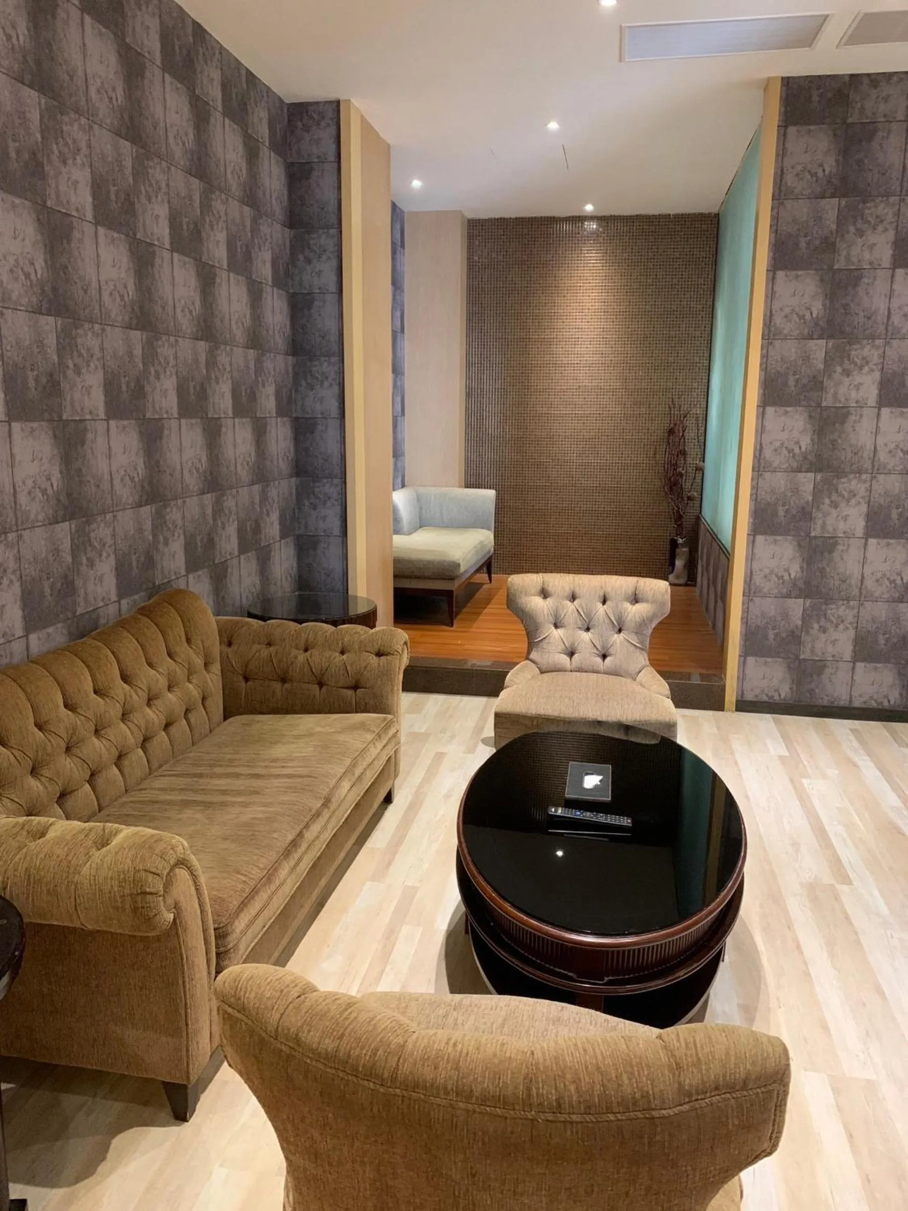 Photo of the whole room in Aquarius Motel