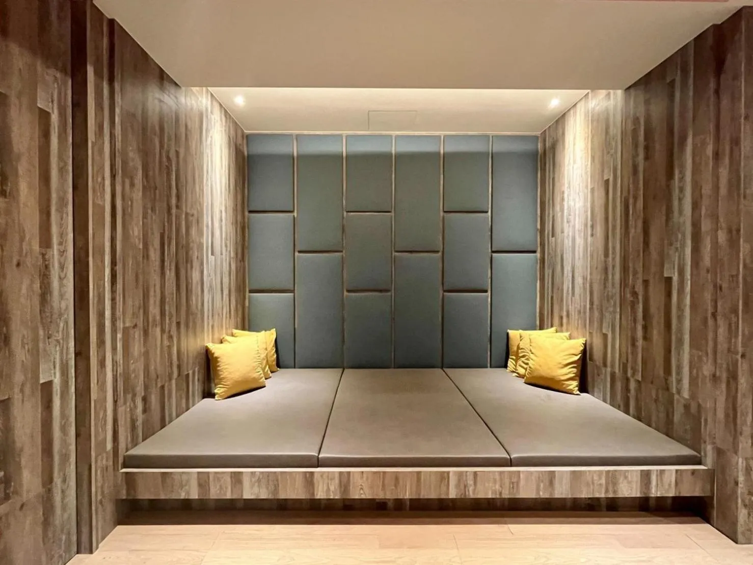 Photo of the whole room in Aquarius Motel