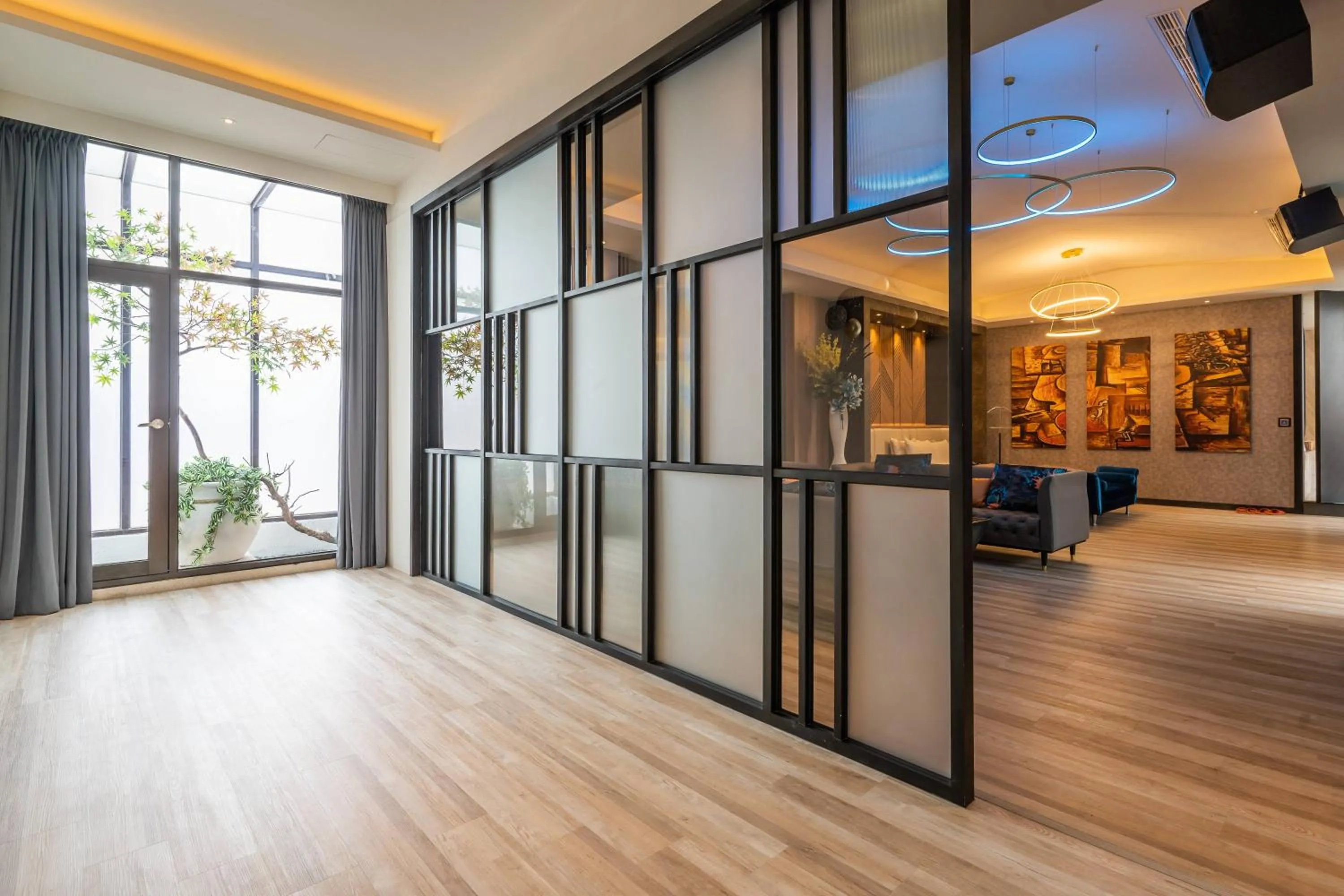 Photo of the whole room in Aquarius Motel