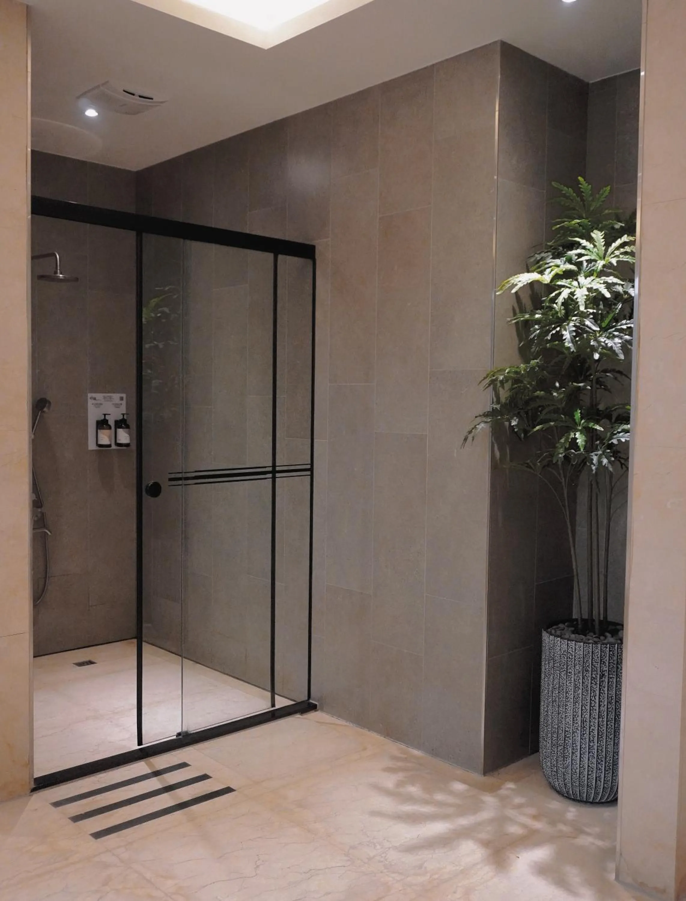 Photo of the whole room in Aquarius Motel