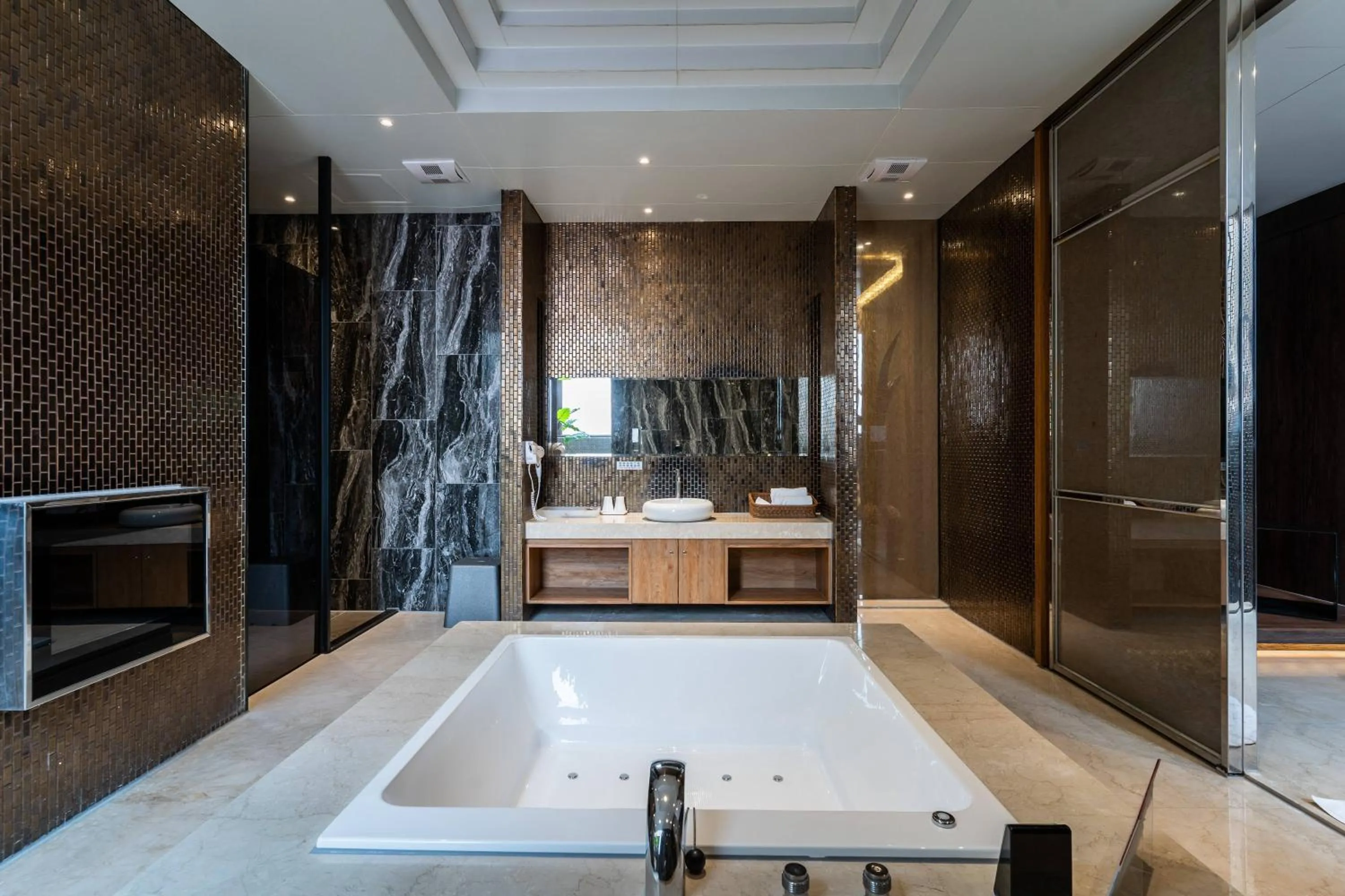 Bathroom in Aquarius Motel