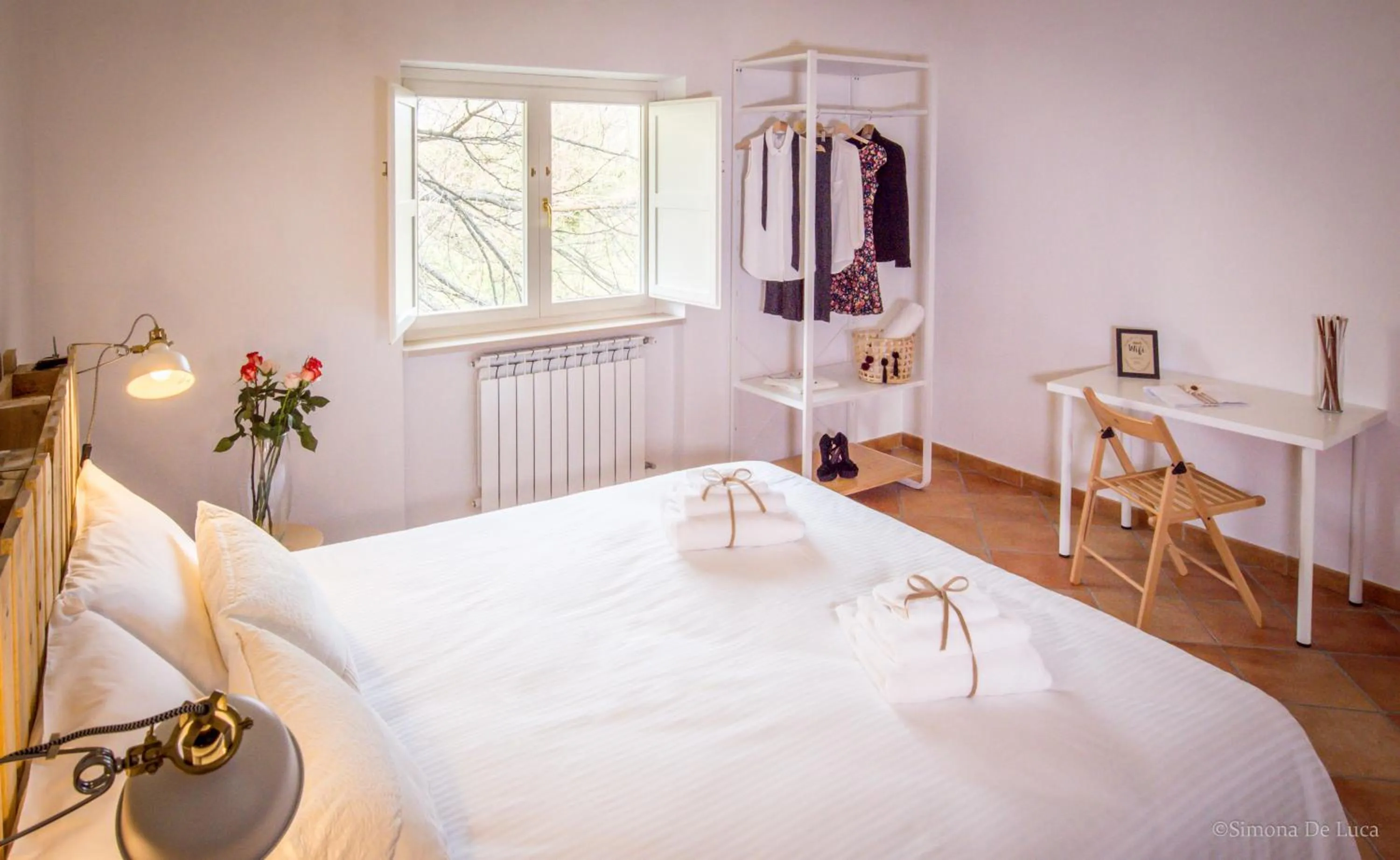Bedroom, Bed in Bonjour Bonheur