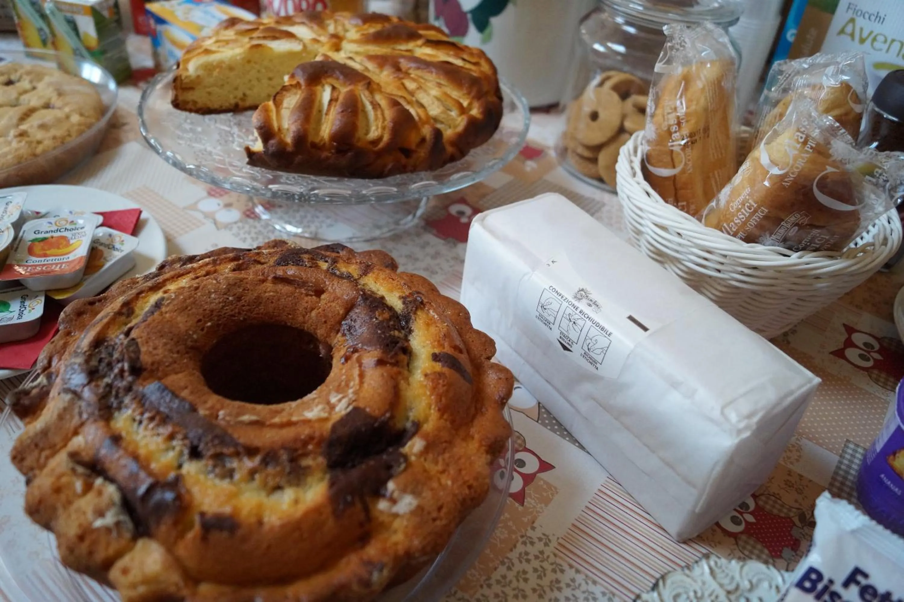 Food and drinks in Bonjour Bonheur