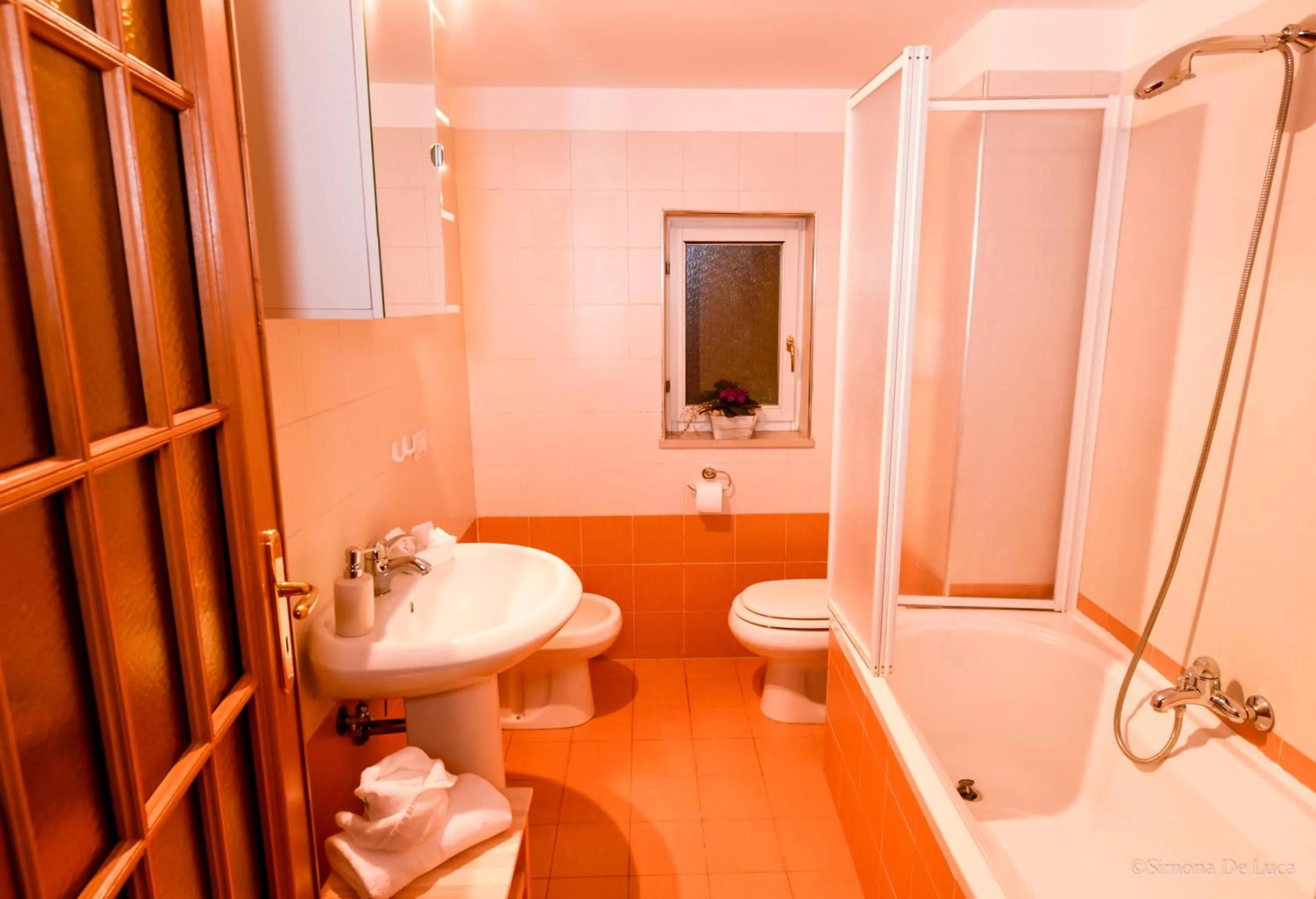 Bathroom in Bonjour Bonheur