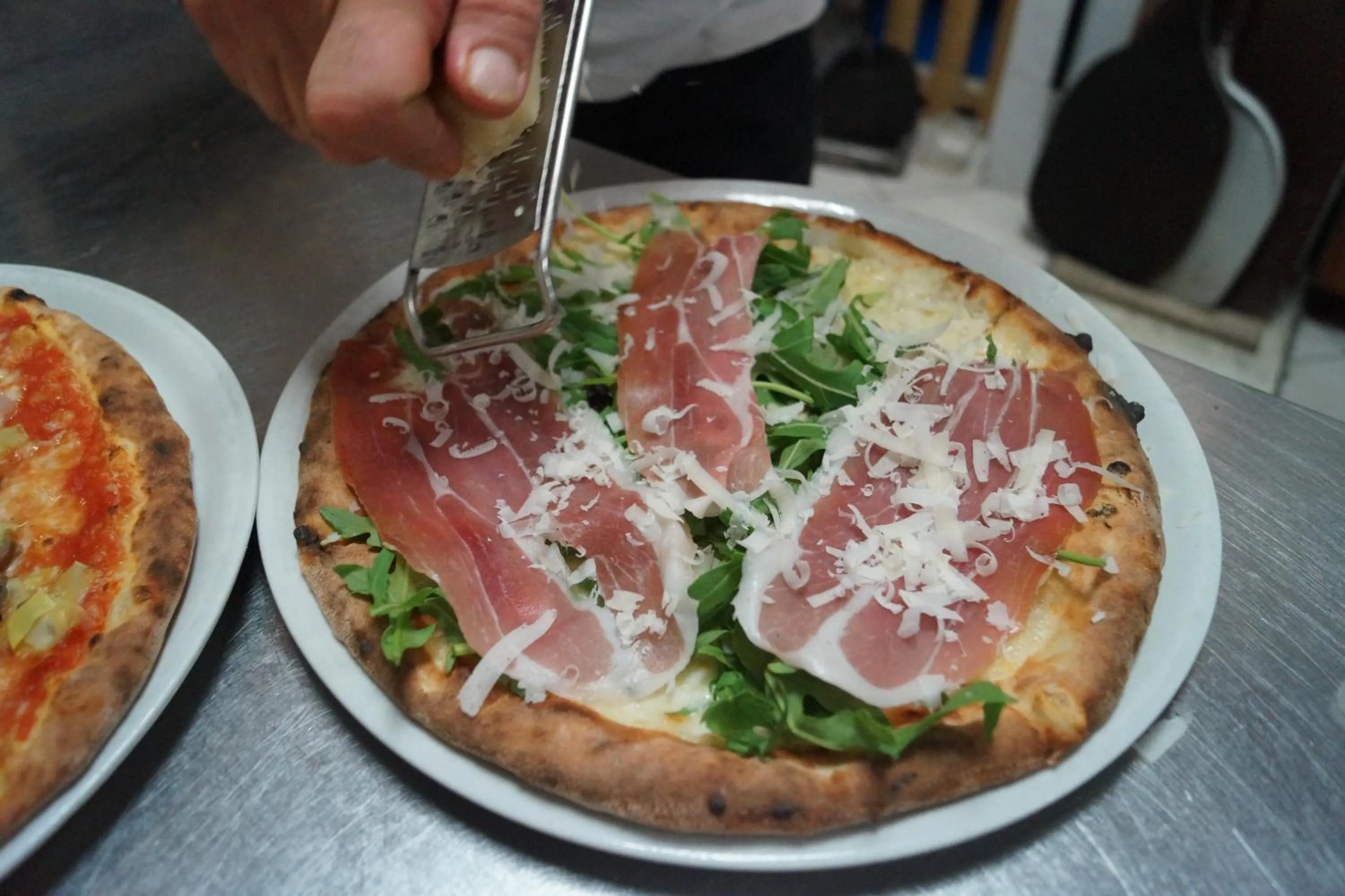 Restaurant/places to eat in Bonjour Bonheur