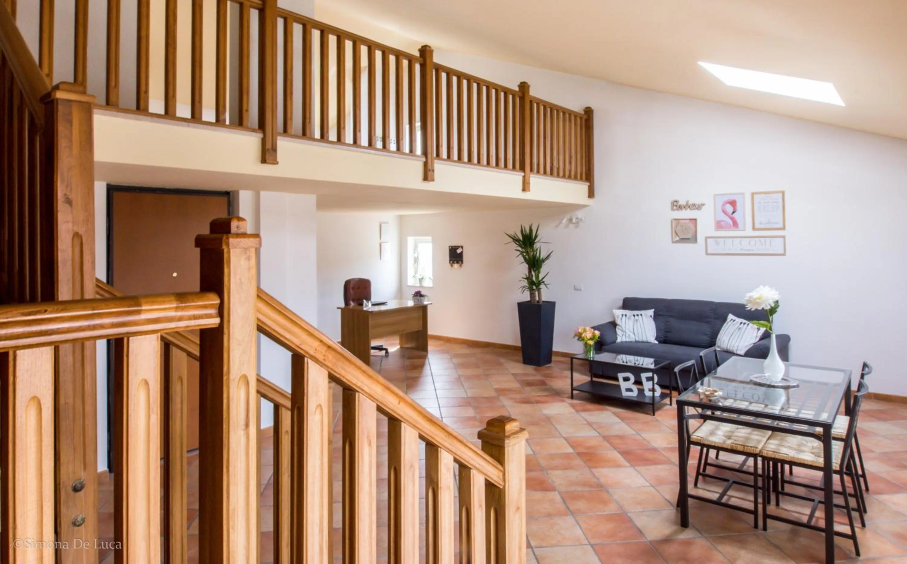 Communal lounge/ TV room in Bonjour Bonheur