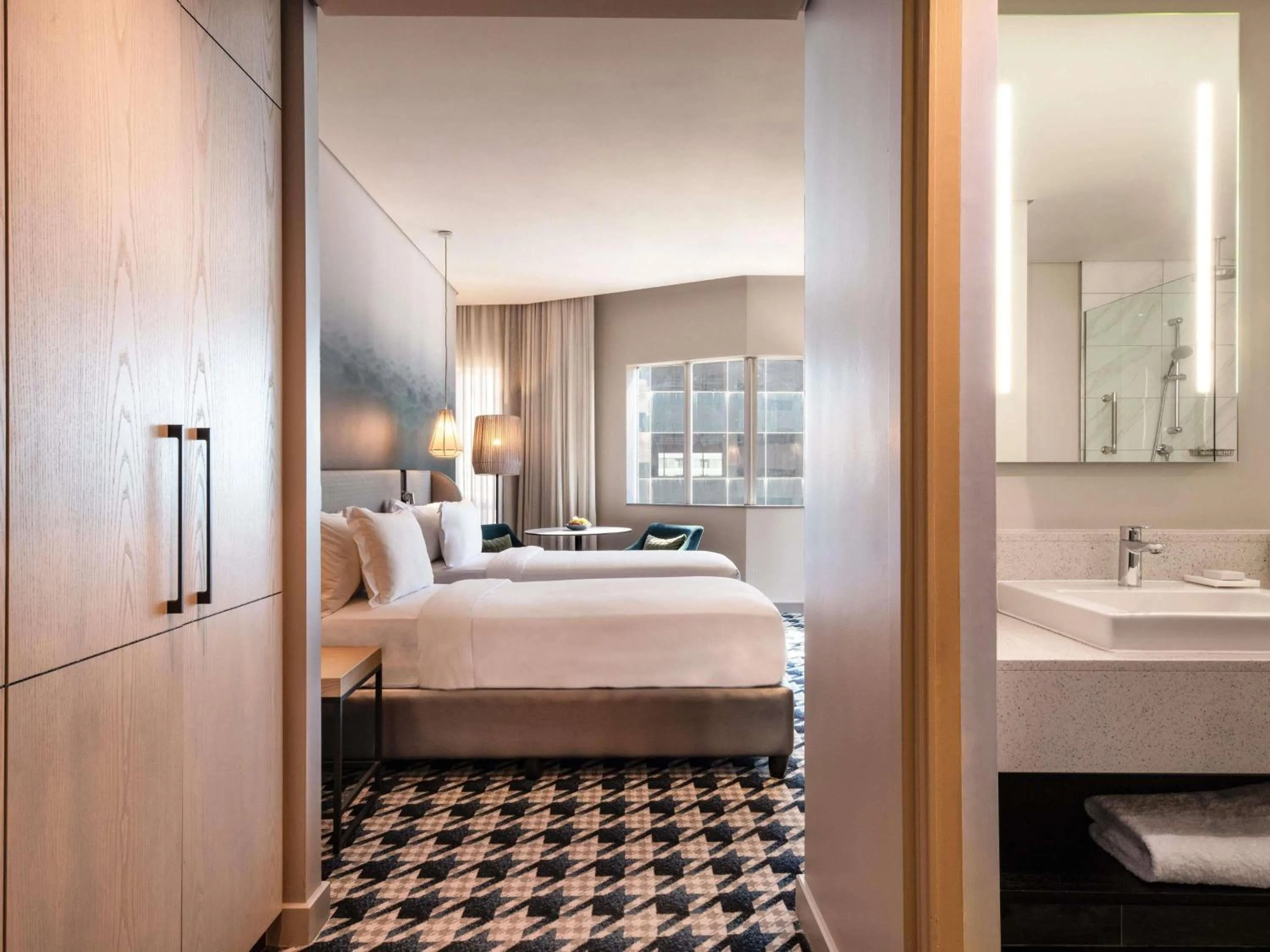 Bedroom, Bed in Pullman Cape Town City Centre