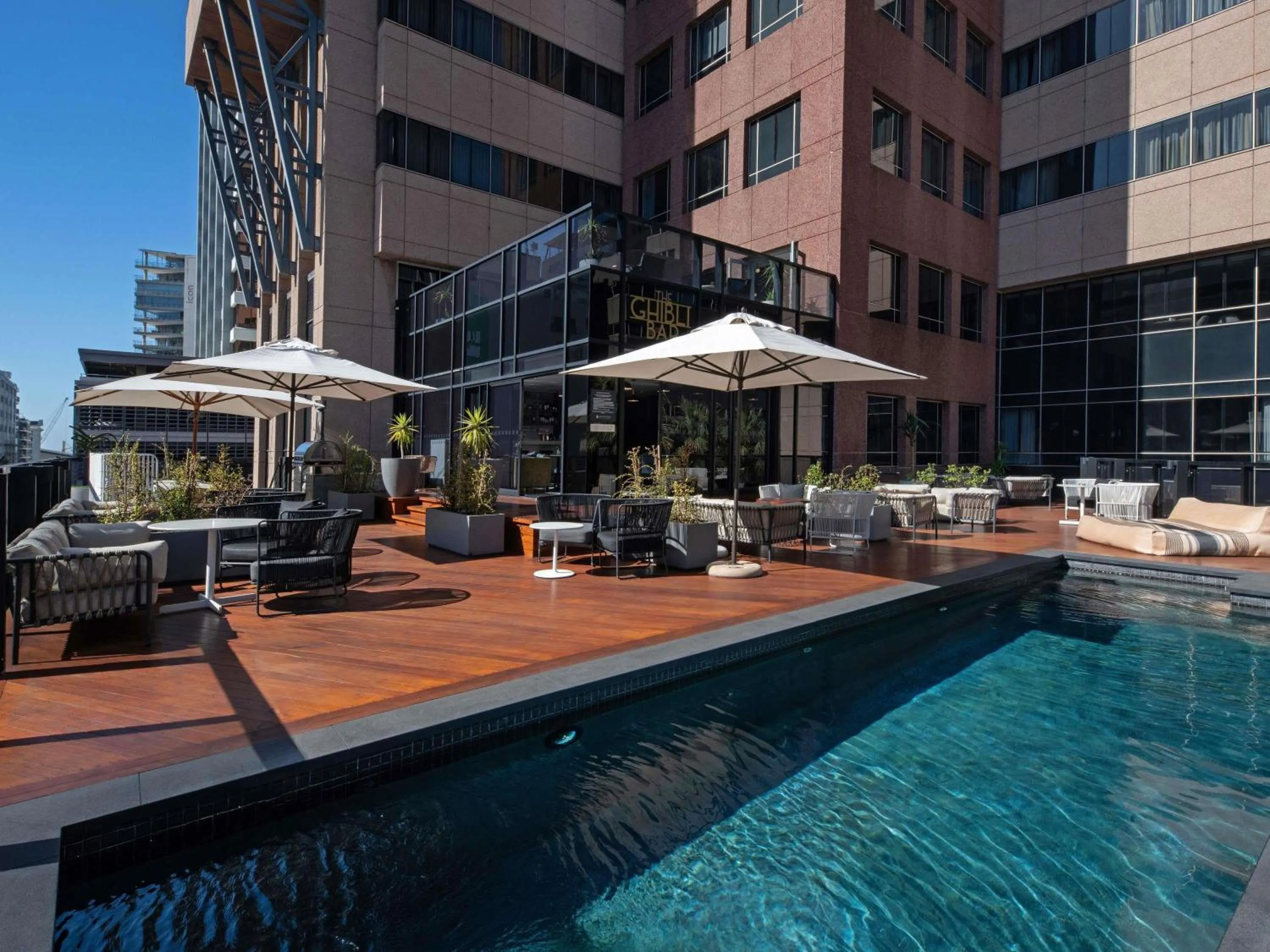 Lounge or bar in Pullman Cape Town City Centre